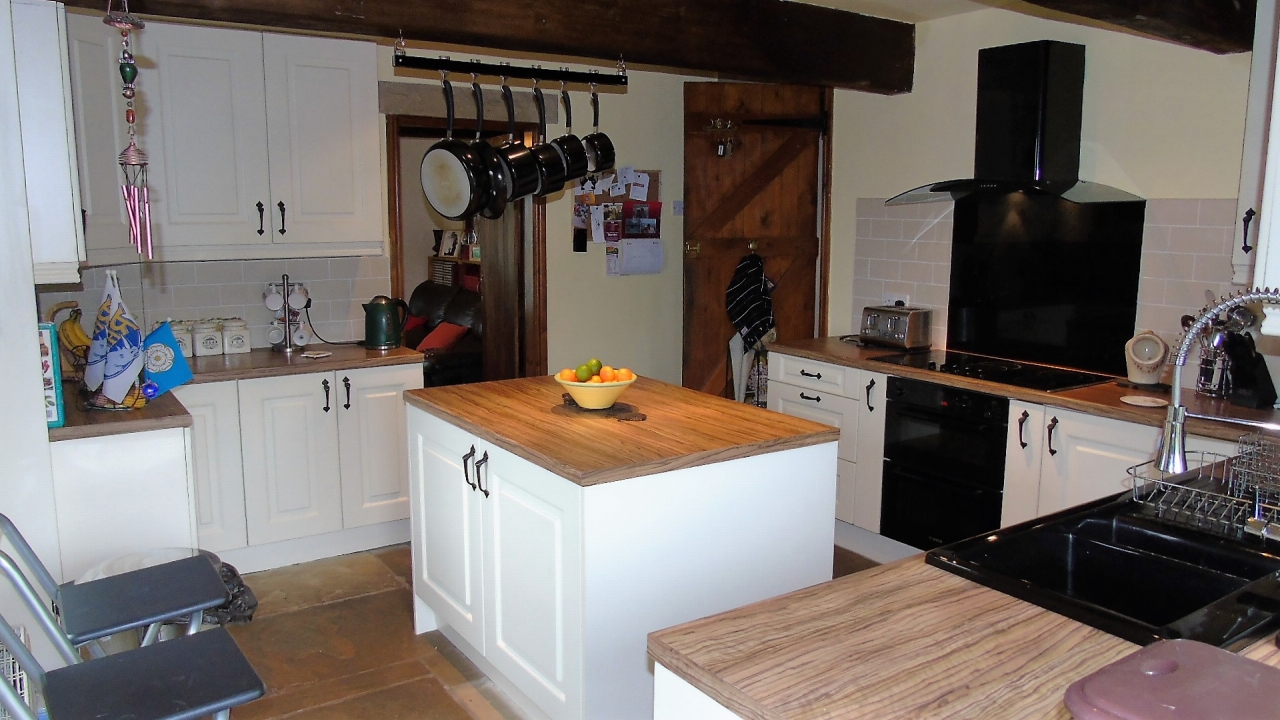 5 bedroom barn conversion house For Sale in Hebden Bridge - 6
