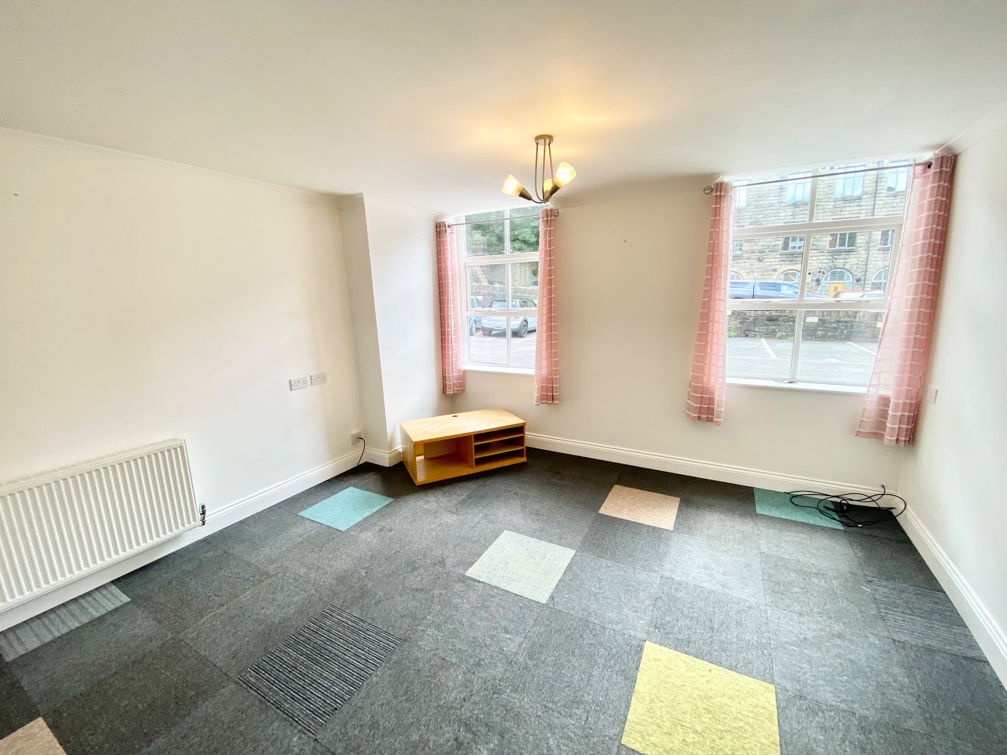 2 bedroom ground floor flat/apartment Let Agreed in Hebden Bridge - Photograph 6
