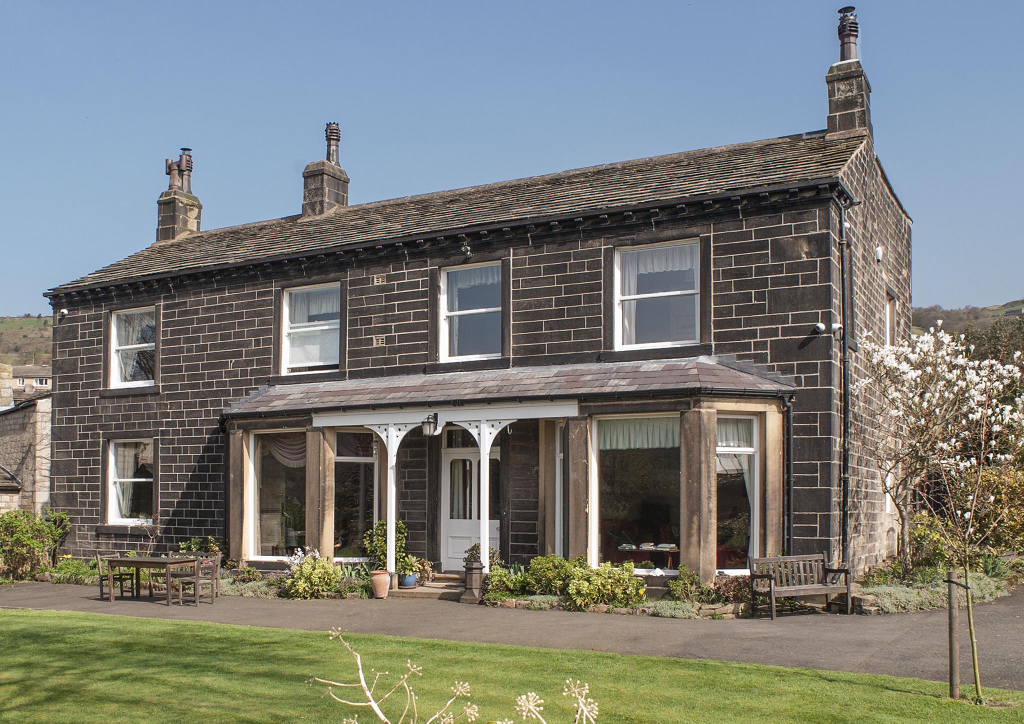 5 bedroom detached house Sale Agreed in Hebden Bridge - Photograph 1