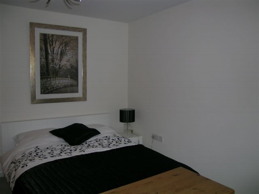 2 bedroom apartment flat/apartment To Let in Hebden Bridge - Photograph 10