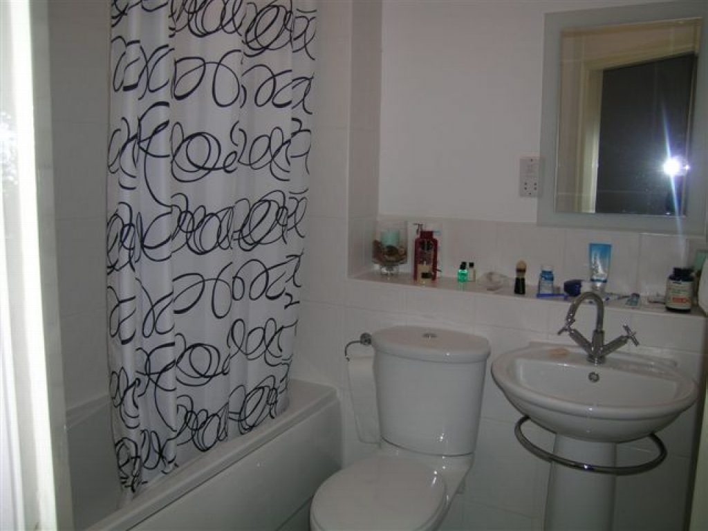 2 bedroom apartment flat/apartment To Let in Hebden Bridge - Photograph 12