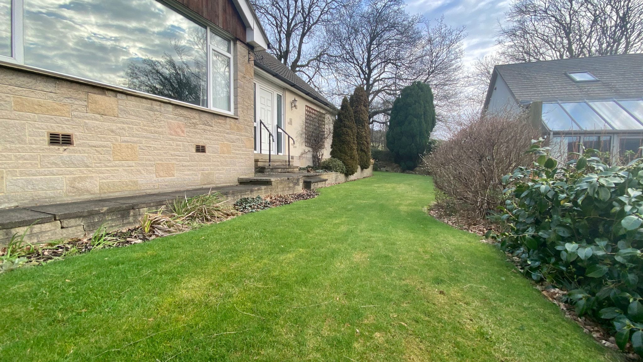 3 bedroom detached bungalow To Let in Mytholmroyd - Photograph 13
