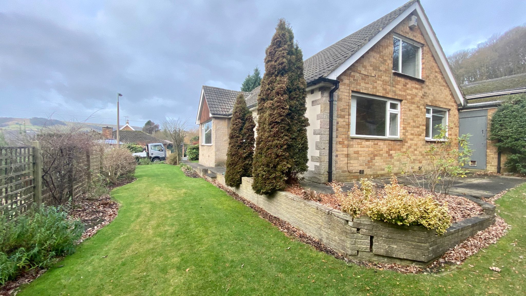 3 bedroom detached bungalow To Let in Mytholmroyd - Photograph 16