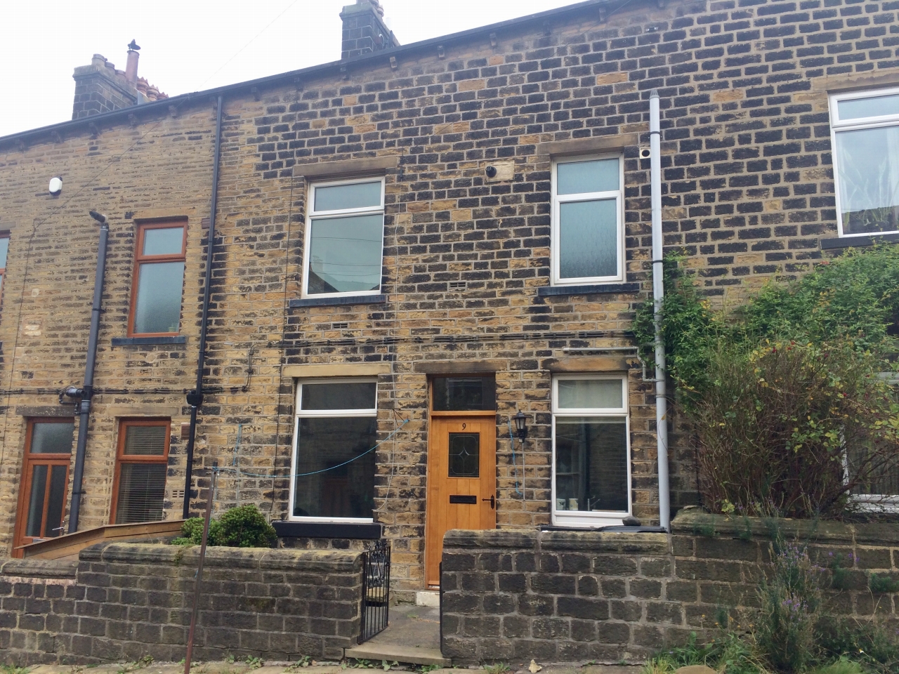 3 bedroom mid terraced house To Let in Mytholmroyd - Photograph 1