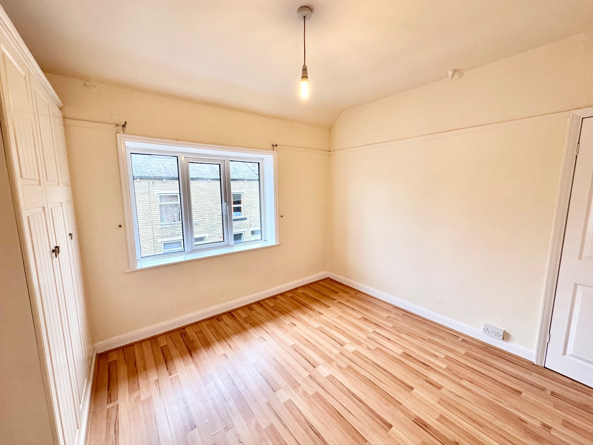 3 bedroom semi-detached house To Let in Todmorden - Photograph 12.