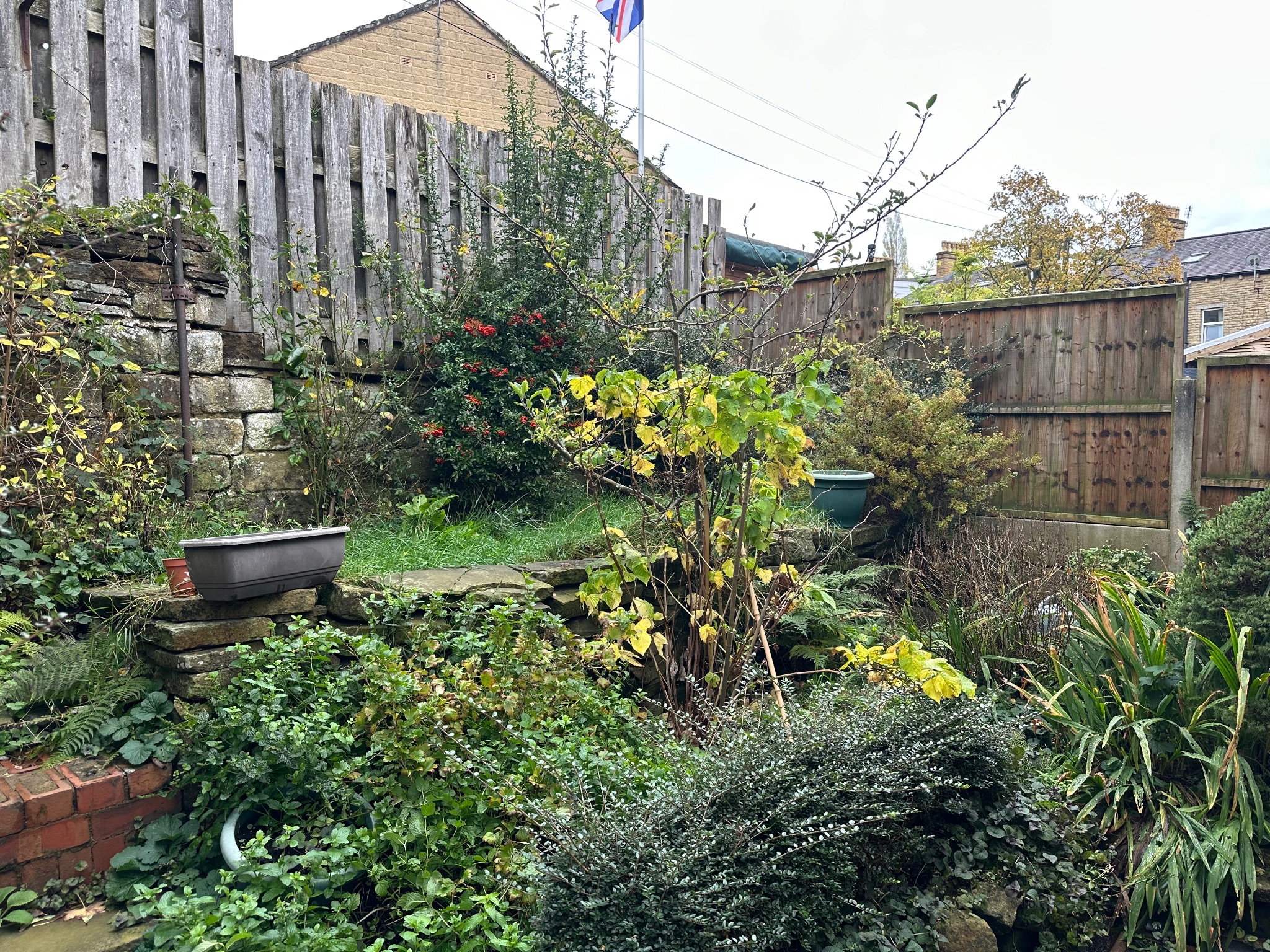 3 bedroom semi-detached house To Let in Todmorden - Photograph 20.