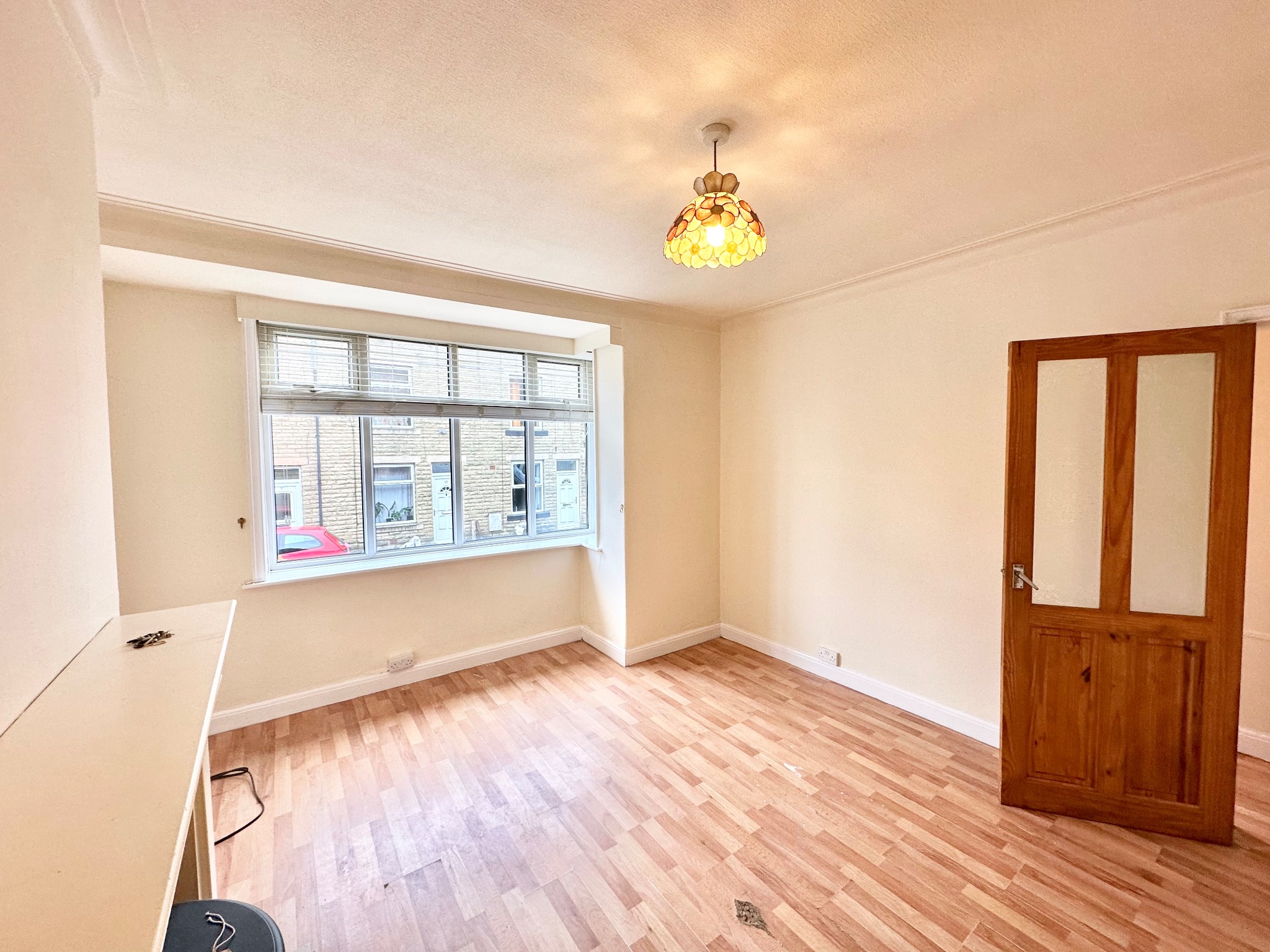 3 bedroom semi-detached house To Let in Todmorden - Property photograph.