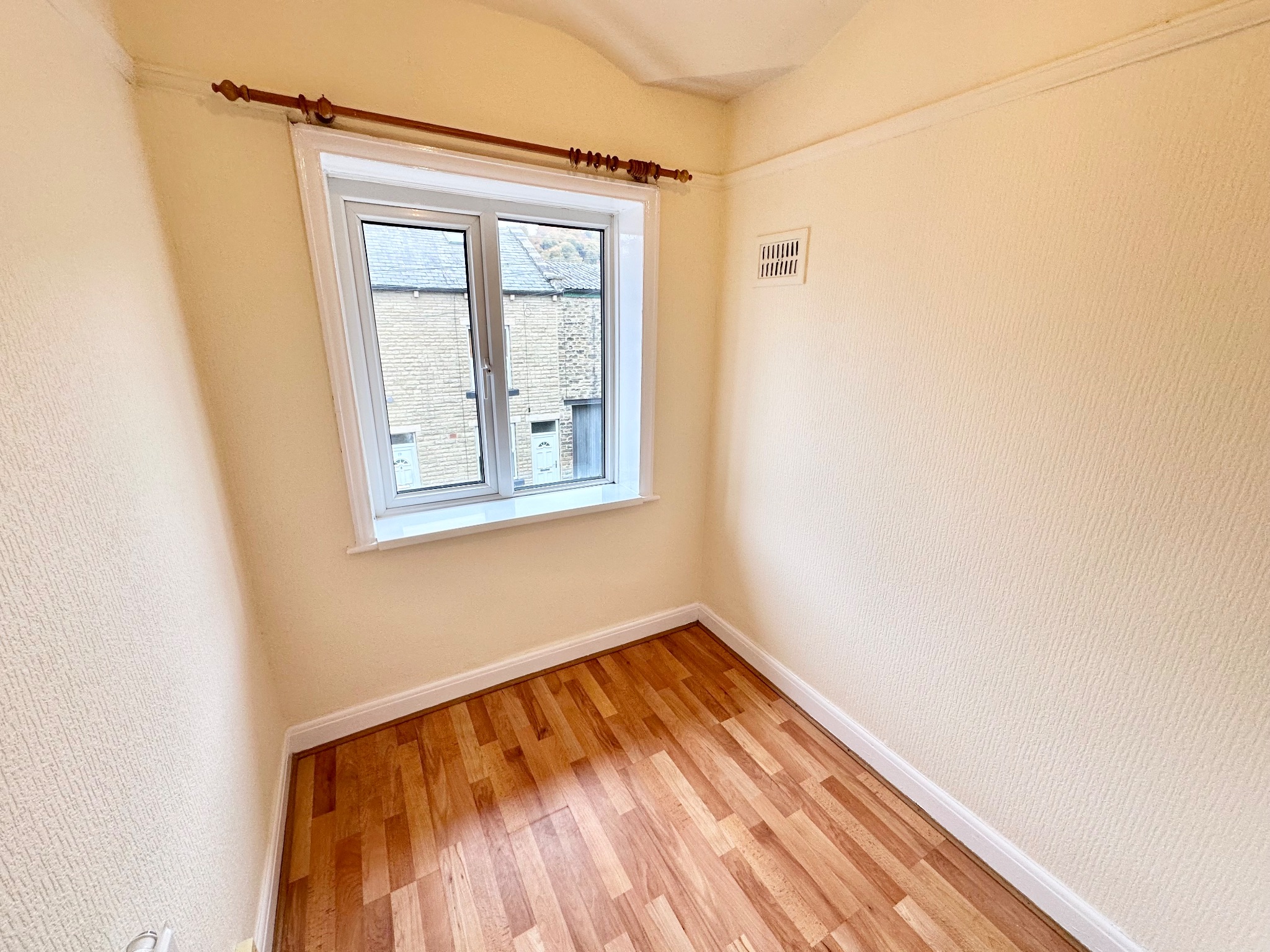 3 bedroom semi-detached house To Let in Todmorden - Photograph 15.