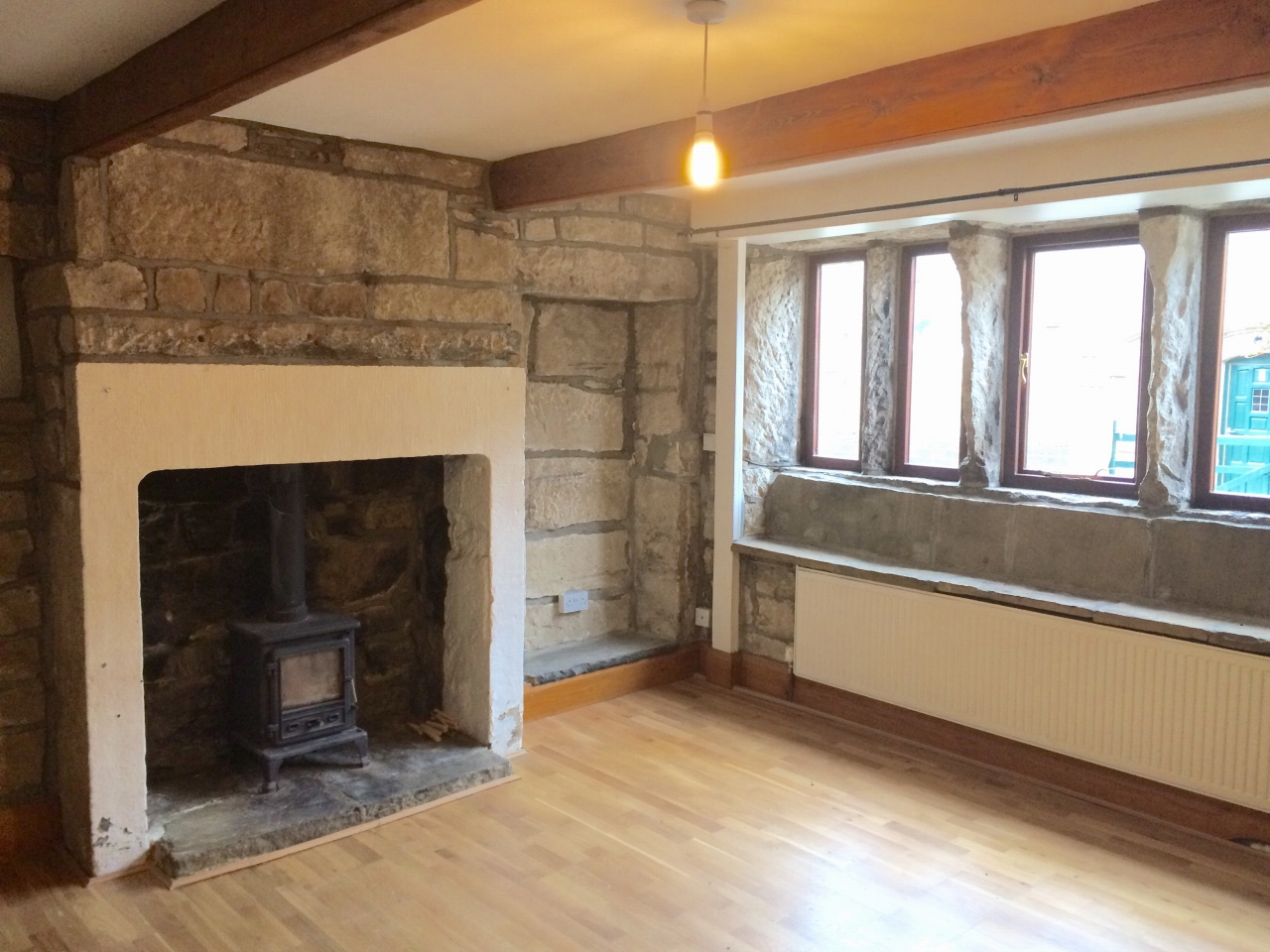 2 bedroom mid terraced house Let Agreed in Heptonstall - Photograph 2