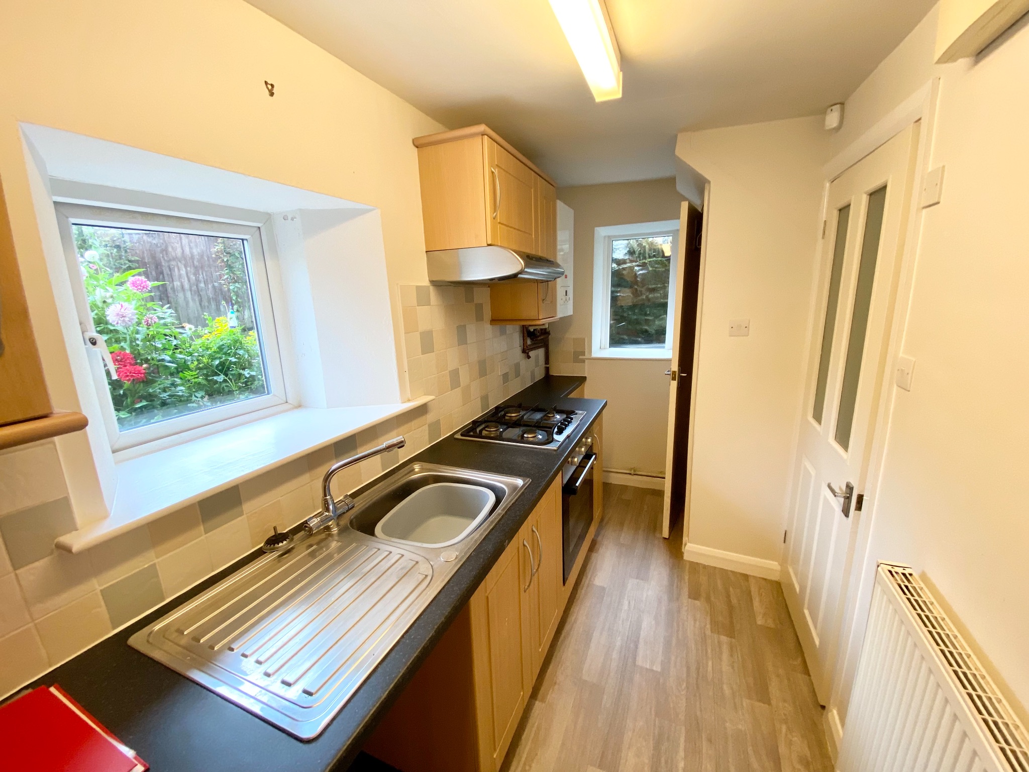 1 bedroom end terraced house To Let in Warley - Photograph 6