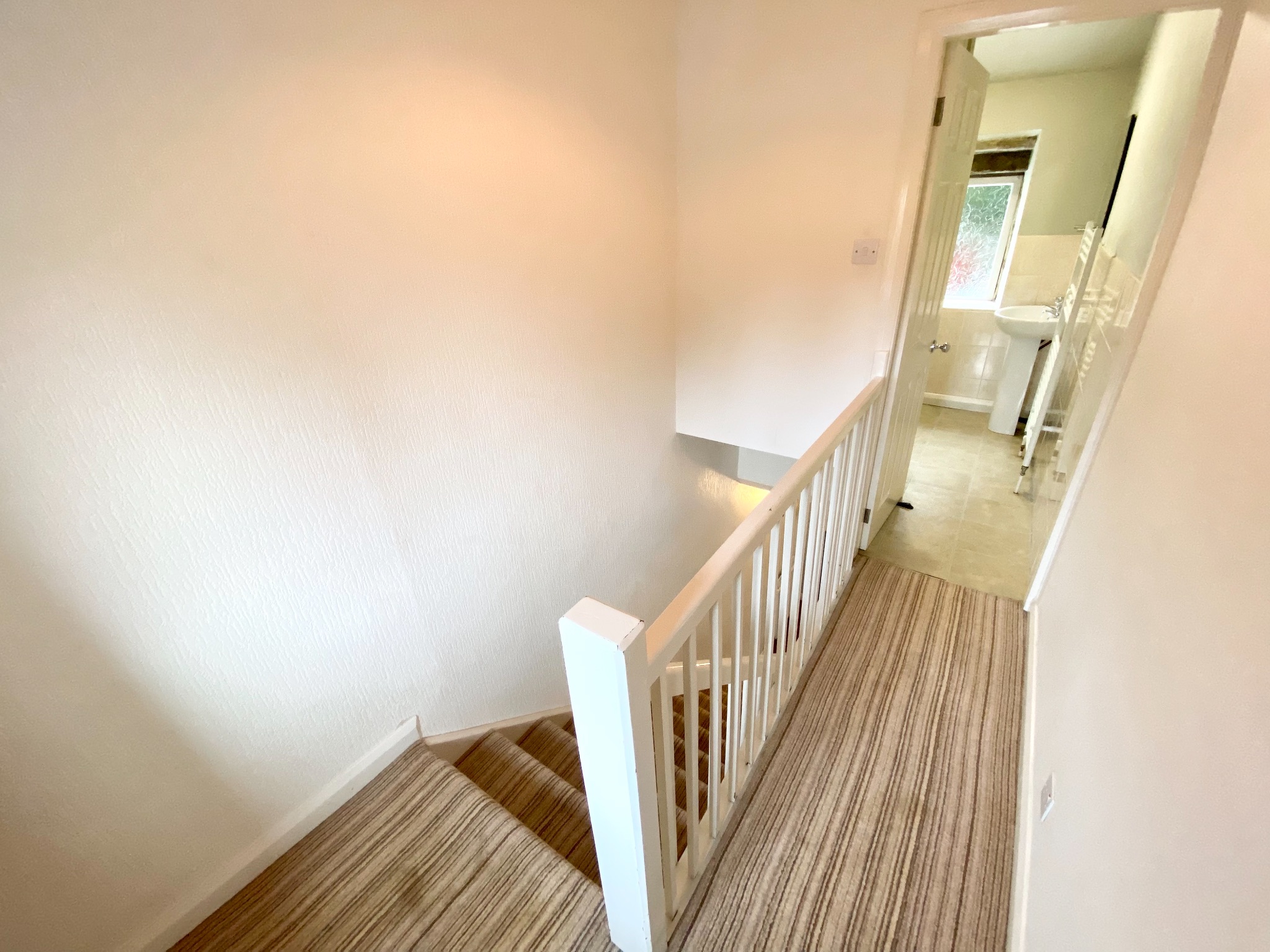 1 bedroom end terraced house To Let in Warley - Photograph 12