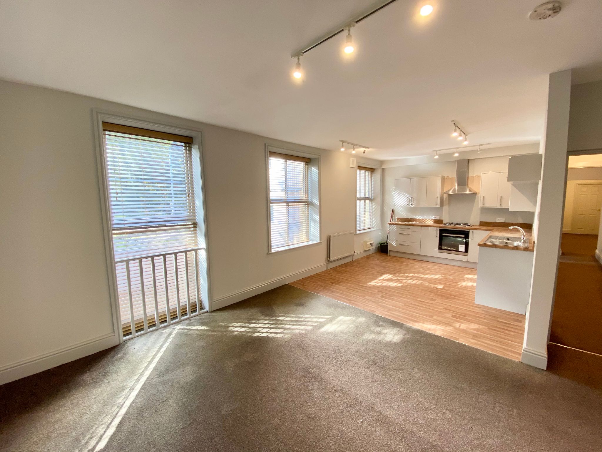 3 bedroom apartment flat/apartment To Let in Hebden Bridge - Photograph 2