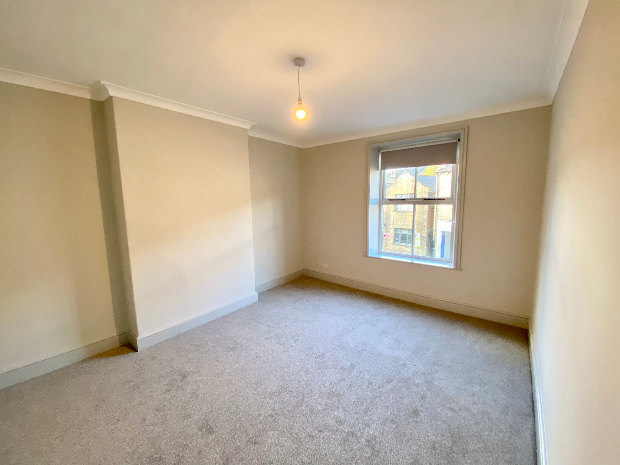 3 bedroom apartment flat/apartment To Let in Hebden Bridge - Photograph 8
