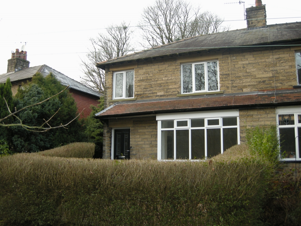3 bedroom end terraced house Let Agreed in Hebden Bridge - Photograph 1