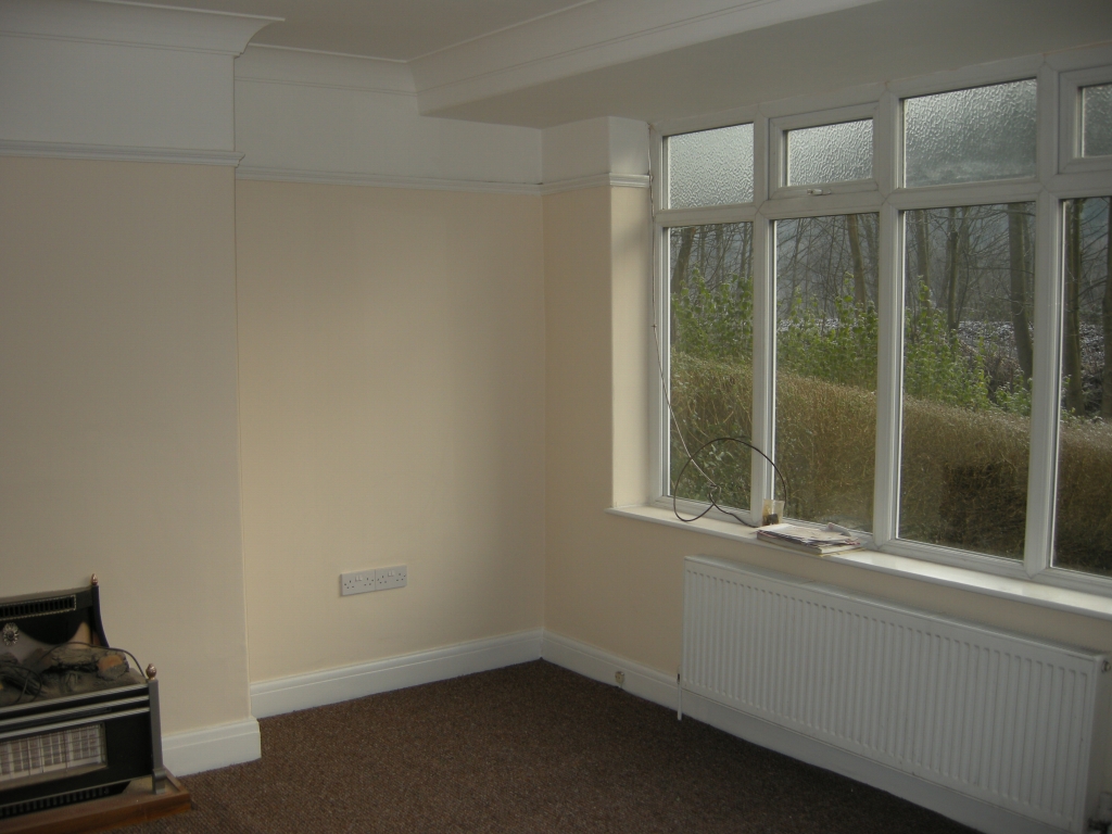 3 bedroom end terraced house Let Agreed in Hebden Bridge - Photograph 2