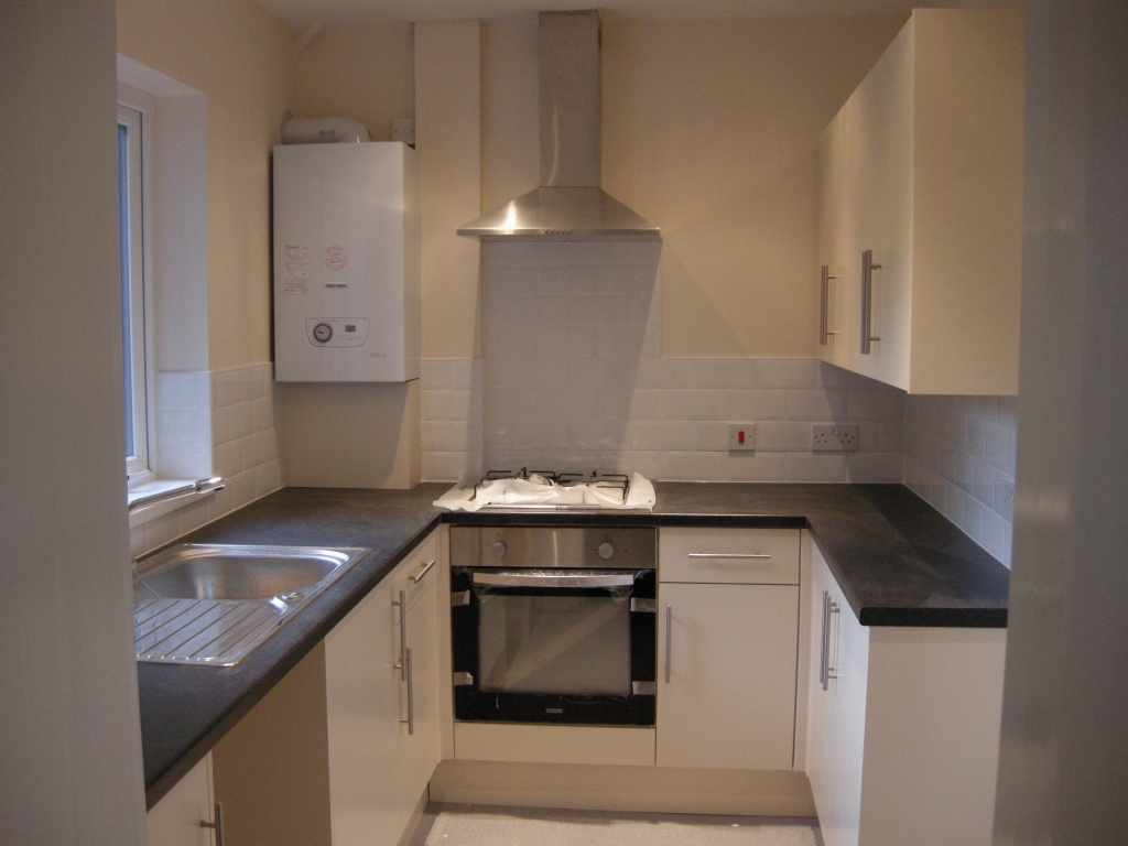 3 bedroom end terraced house Let Agreed in Hebden Bridge - Photograph 4