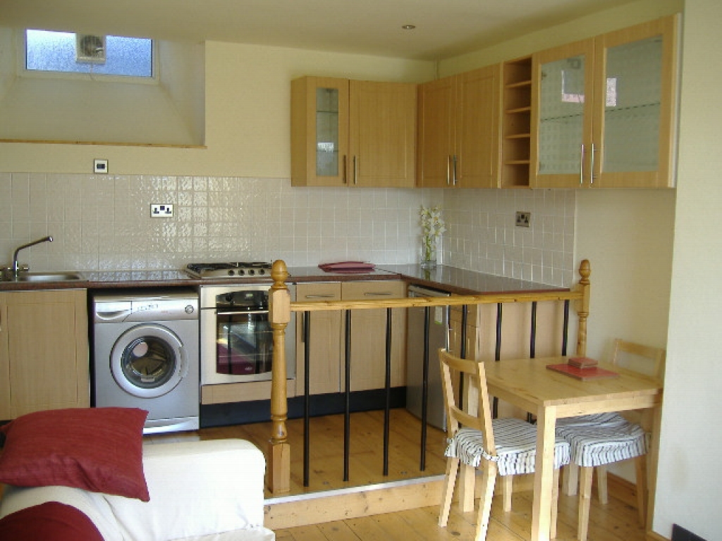 2 bedroom mid terraced house To Let in Sowerby Bridge - Photograph 2