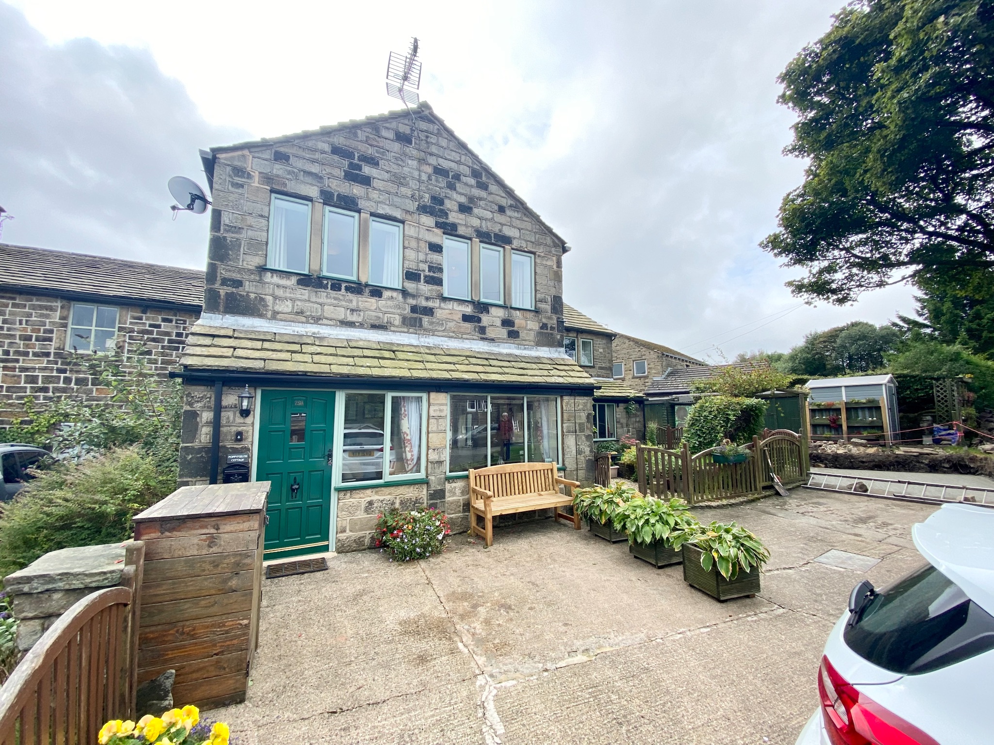 2 bedroom cottage house Let Agreed in Hebden Bridge - Photograph 2