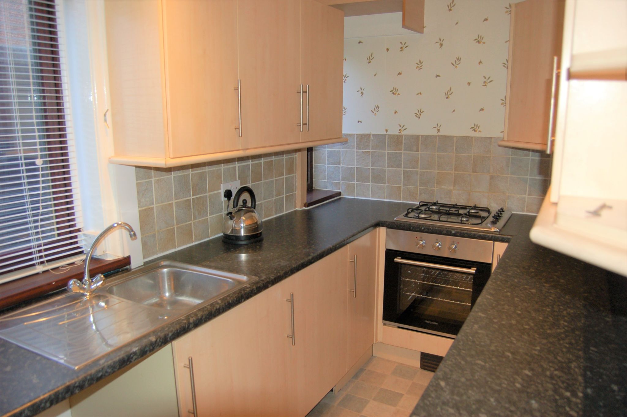 2 bedroom mid terraced house To Let in Luddendenfoot - Property photograph.