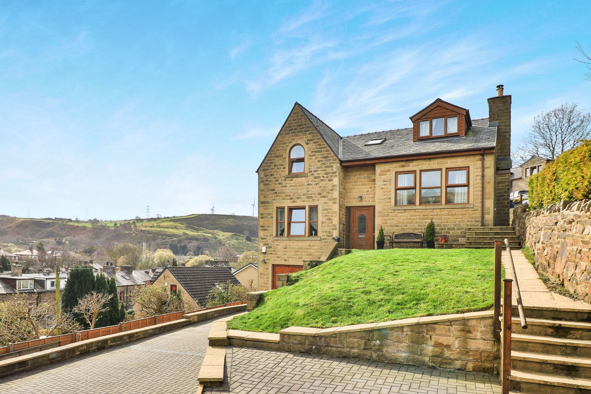 5 bedroom detached house For Sale in Todmorden - Photograph 1
