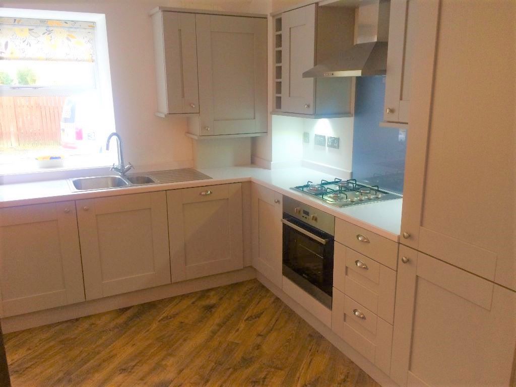 2 bedroom apartment flat/apartment To Let in Todmorden - Photograph 5