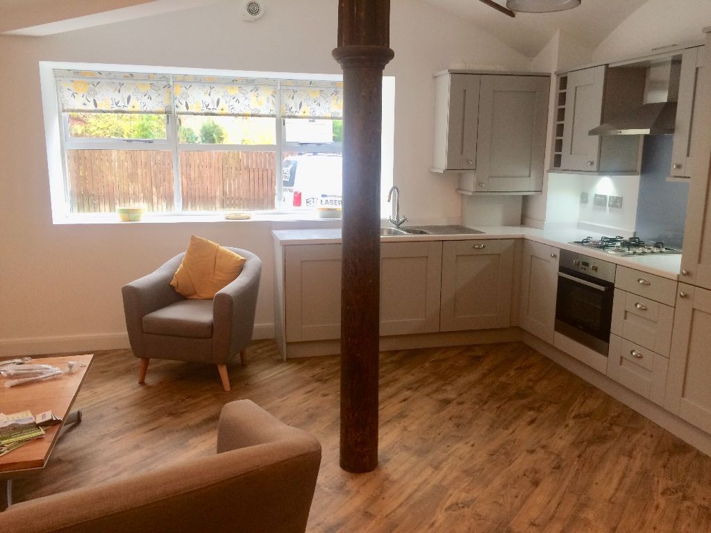 2 bedroom apartment flat/apartment To Let in Todmorden - Photograph 6