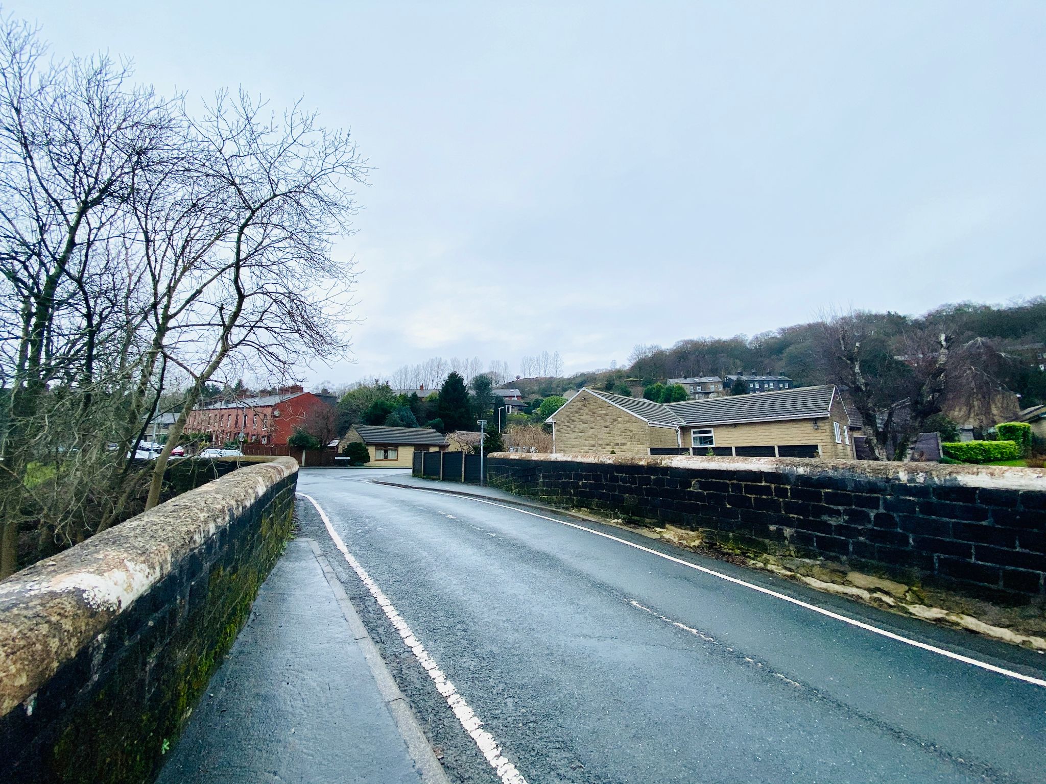 2 bedroom apartment flat/apartment Let Agreed in Walsden - Photograph 12