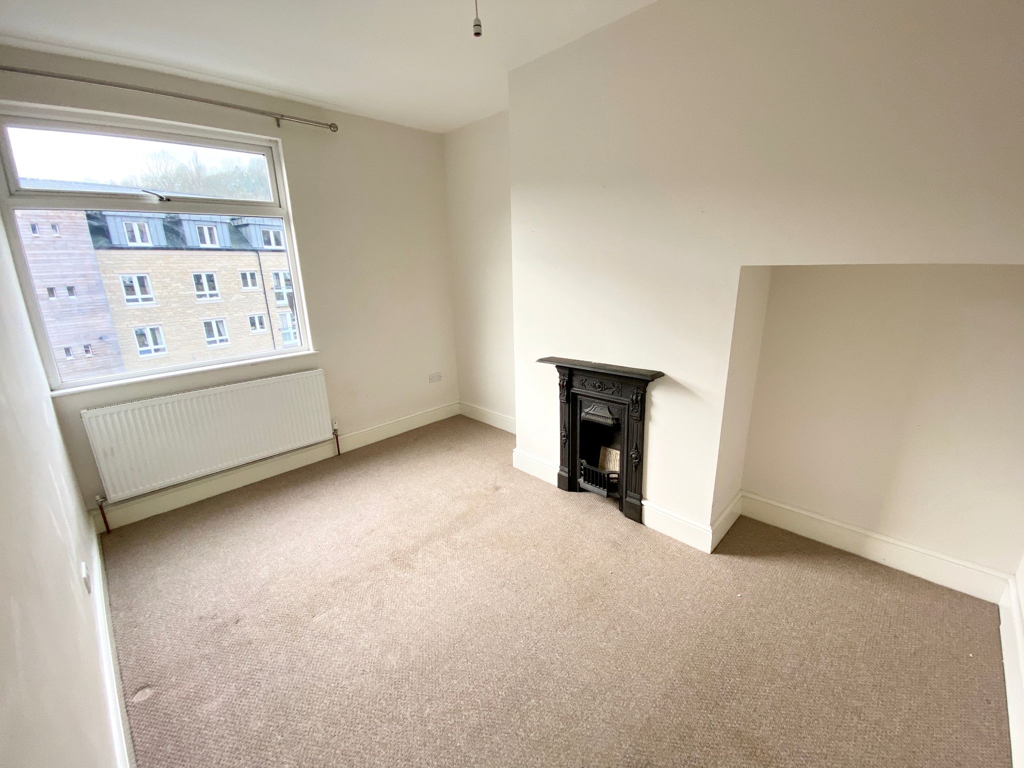 2 bedroom mid terraced house To Let in Hebden Bridge - Photograph 11