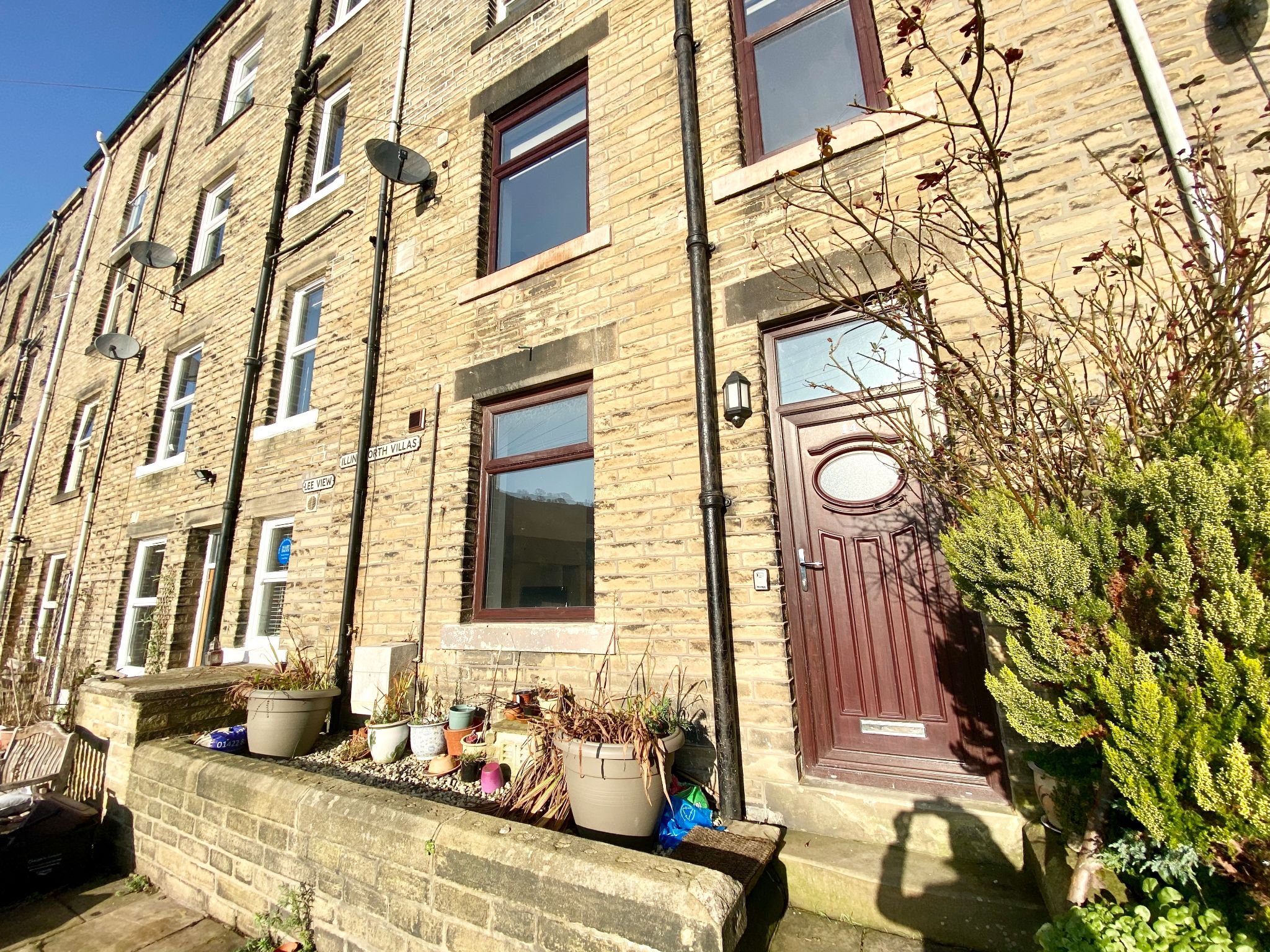 2 bedroom mid terraced house Let Agreed in Hebden Bridge - Photograph 1