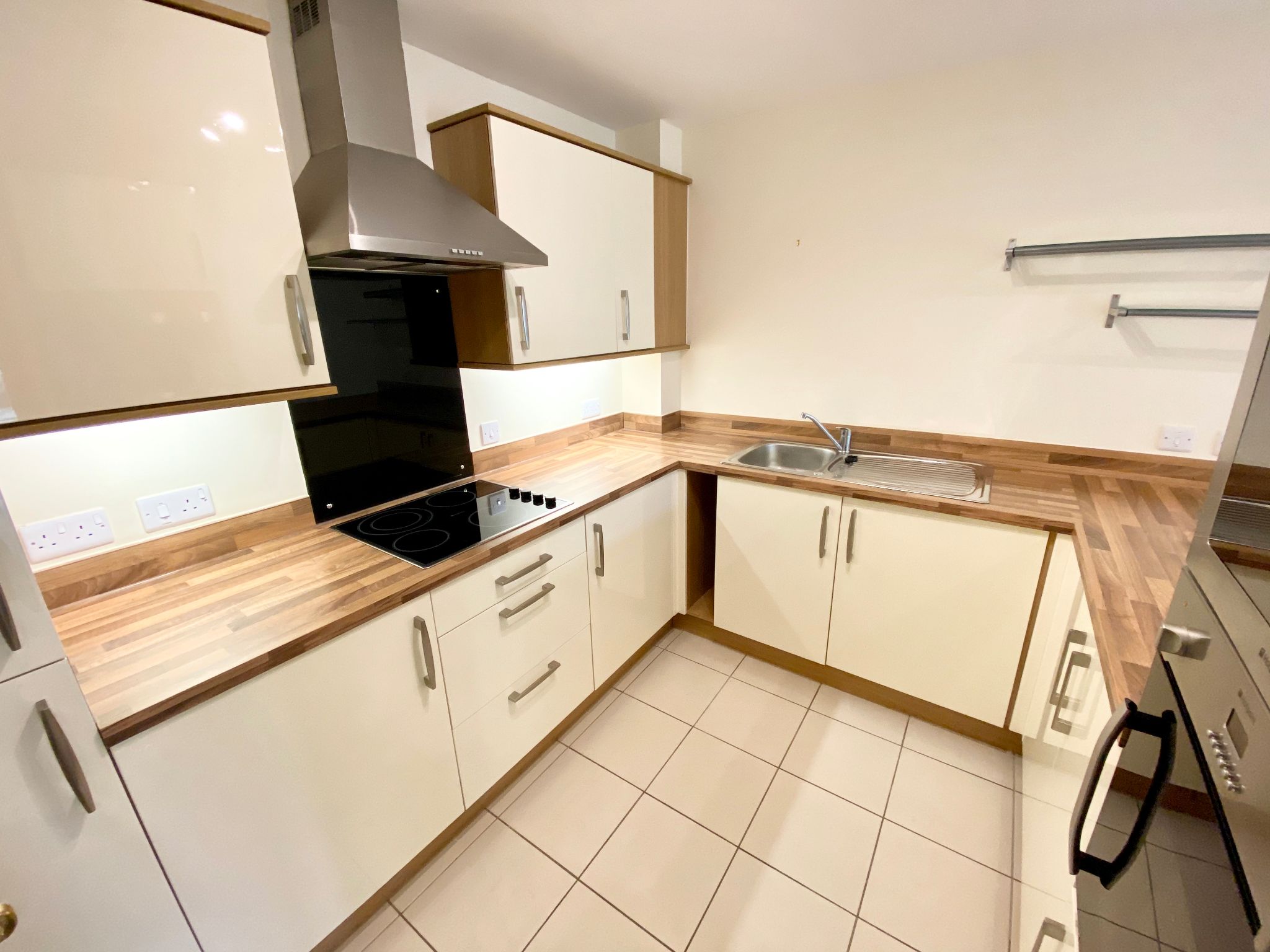 2 bedroom ground floor flat/apartment Let Agreed in Hebden Bridge - Breakfast Kitchen