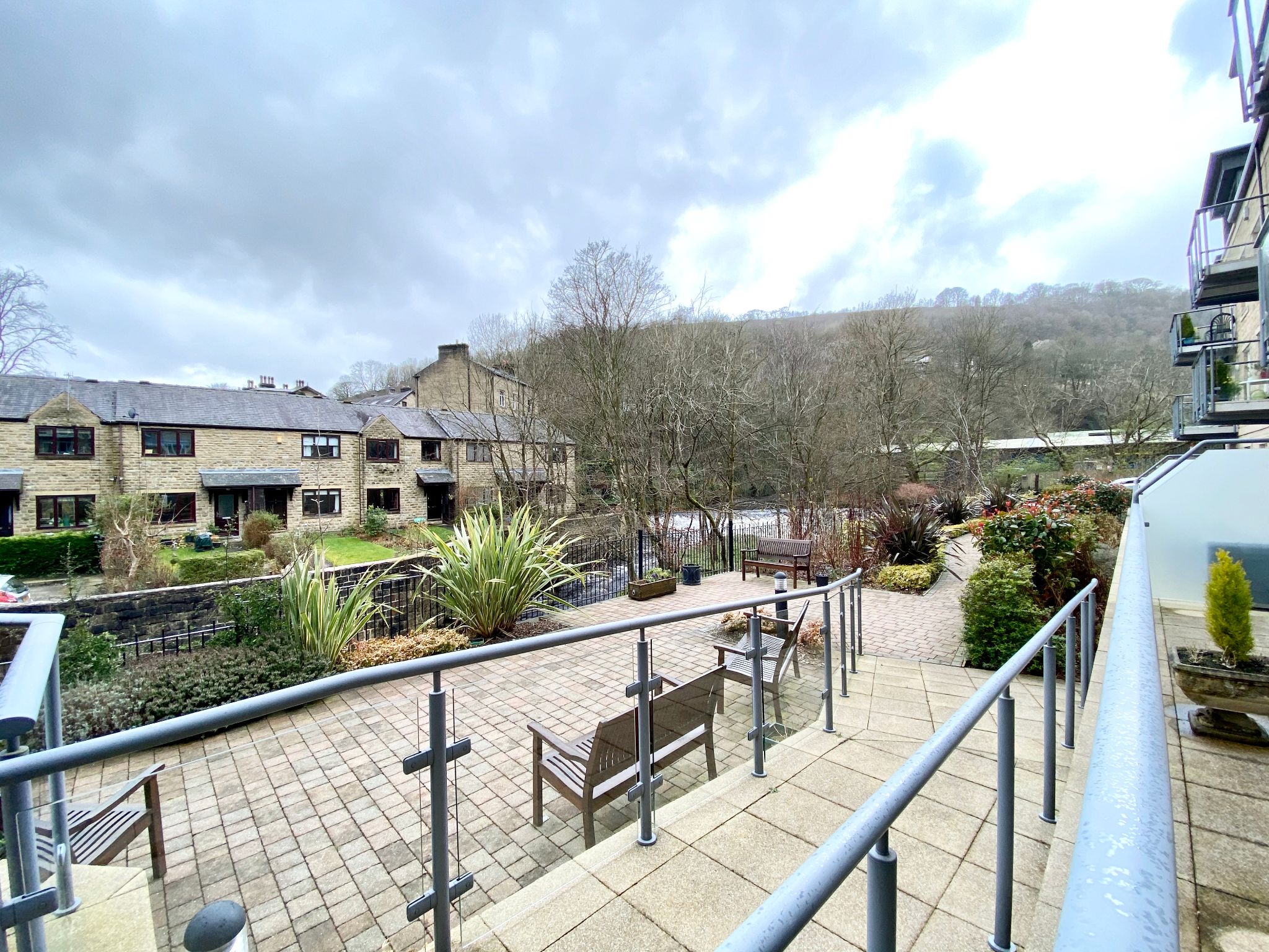 2 bedroom ground floor flat/apartment Let Agreed in Hebden Bridge - View to communal patio areas