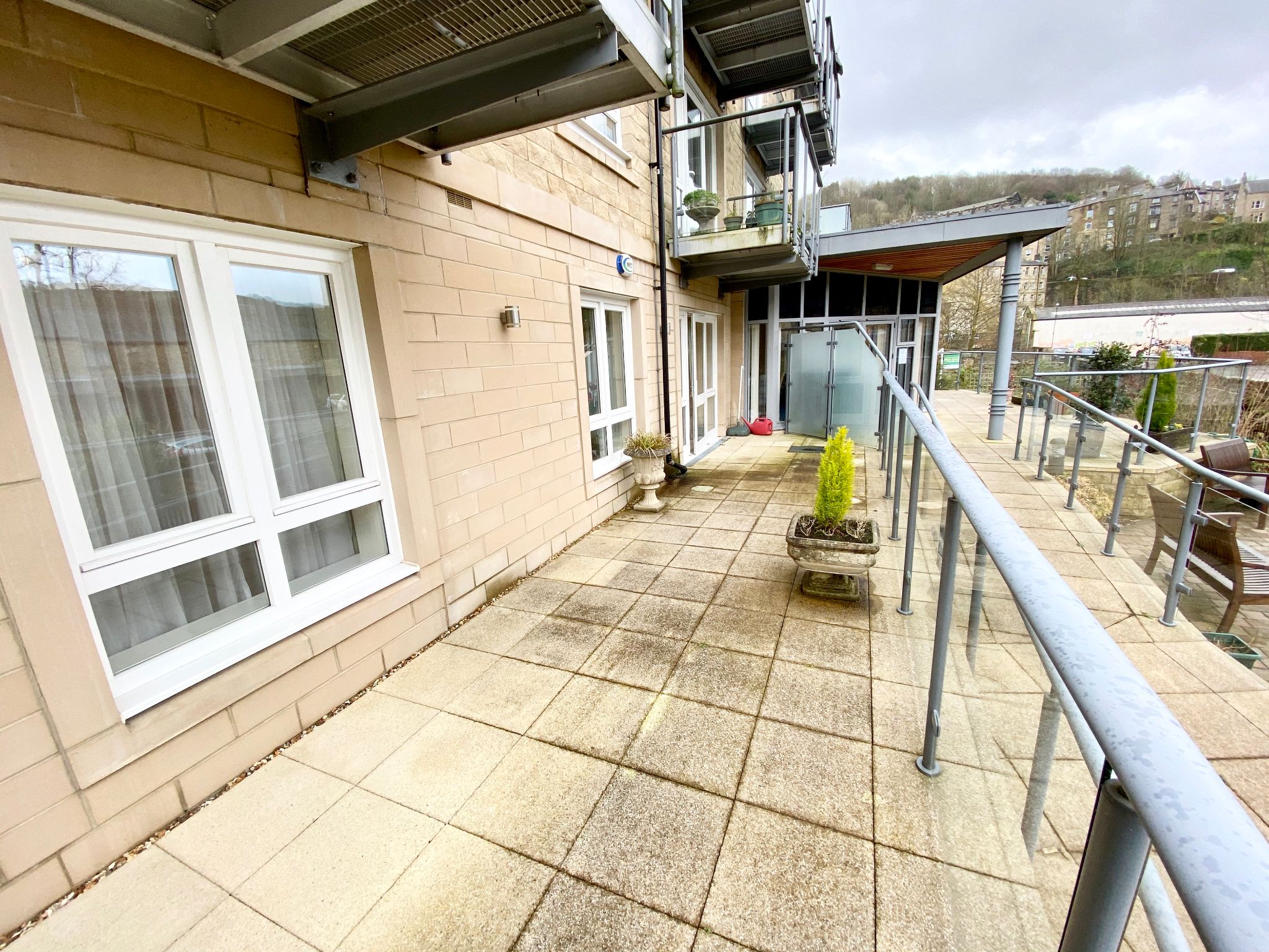2 bedroom ground floor flat/apartment Let Agreed in Hebden Bridge - Large Terrace