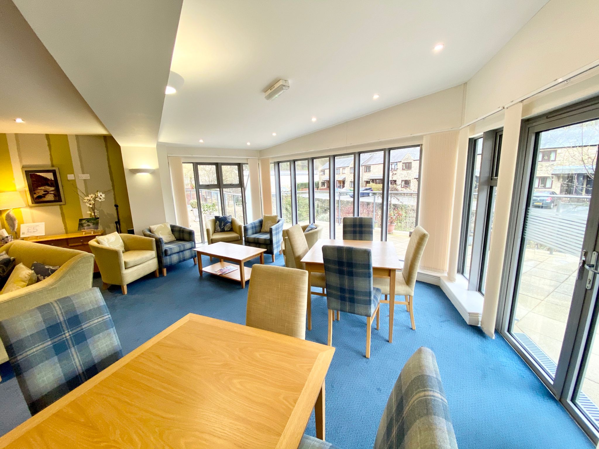 2 bedroom ground floor flat/apartment Let Agreed in Hebden Bridge - Day Room