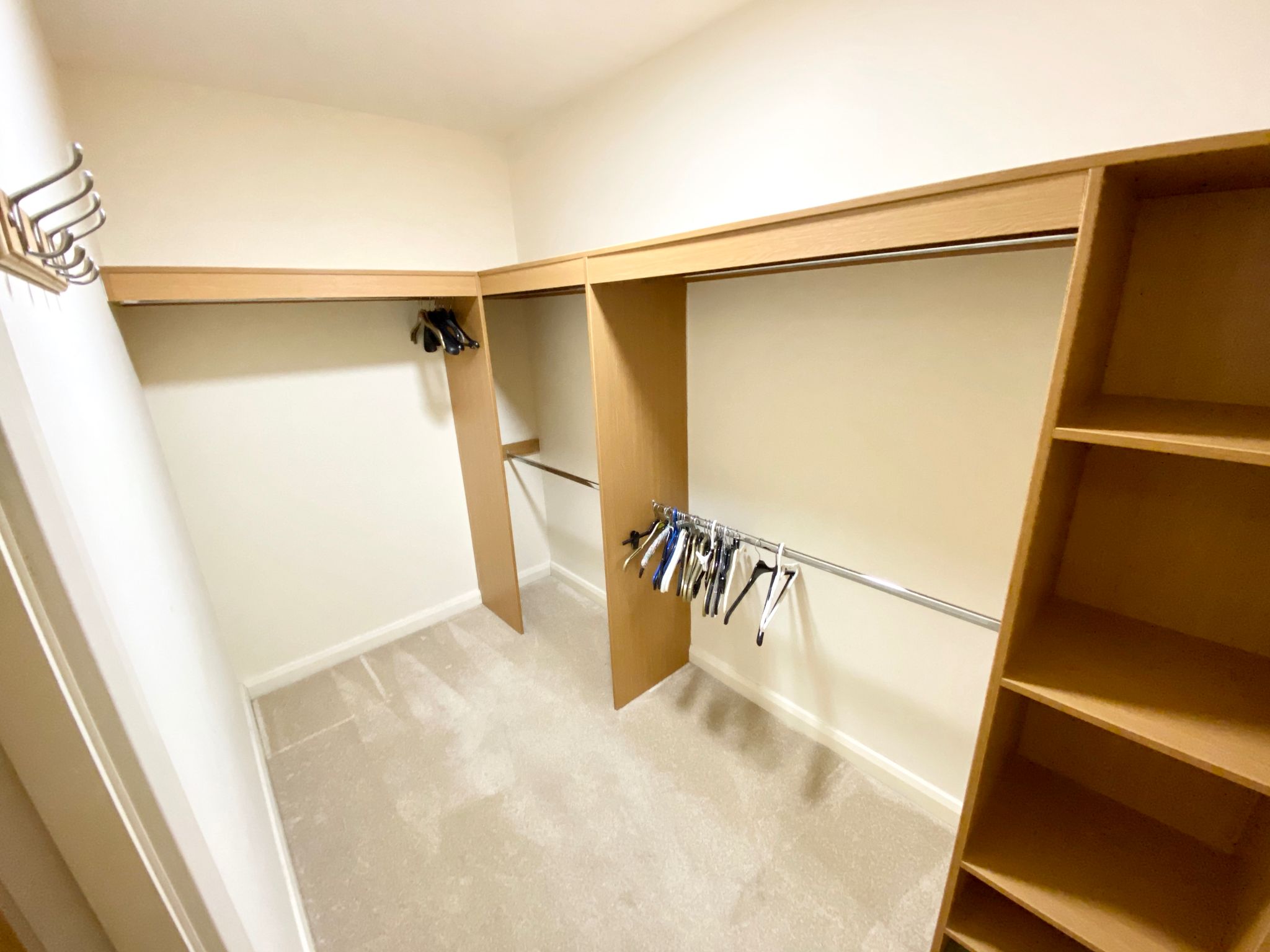 2 bedroom ground floor flat/apartment Let Agreed in Hebden Bridge - Large Walk in Wardrobe