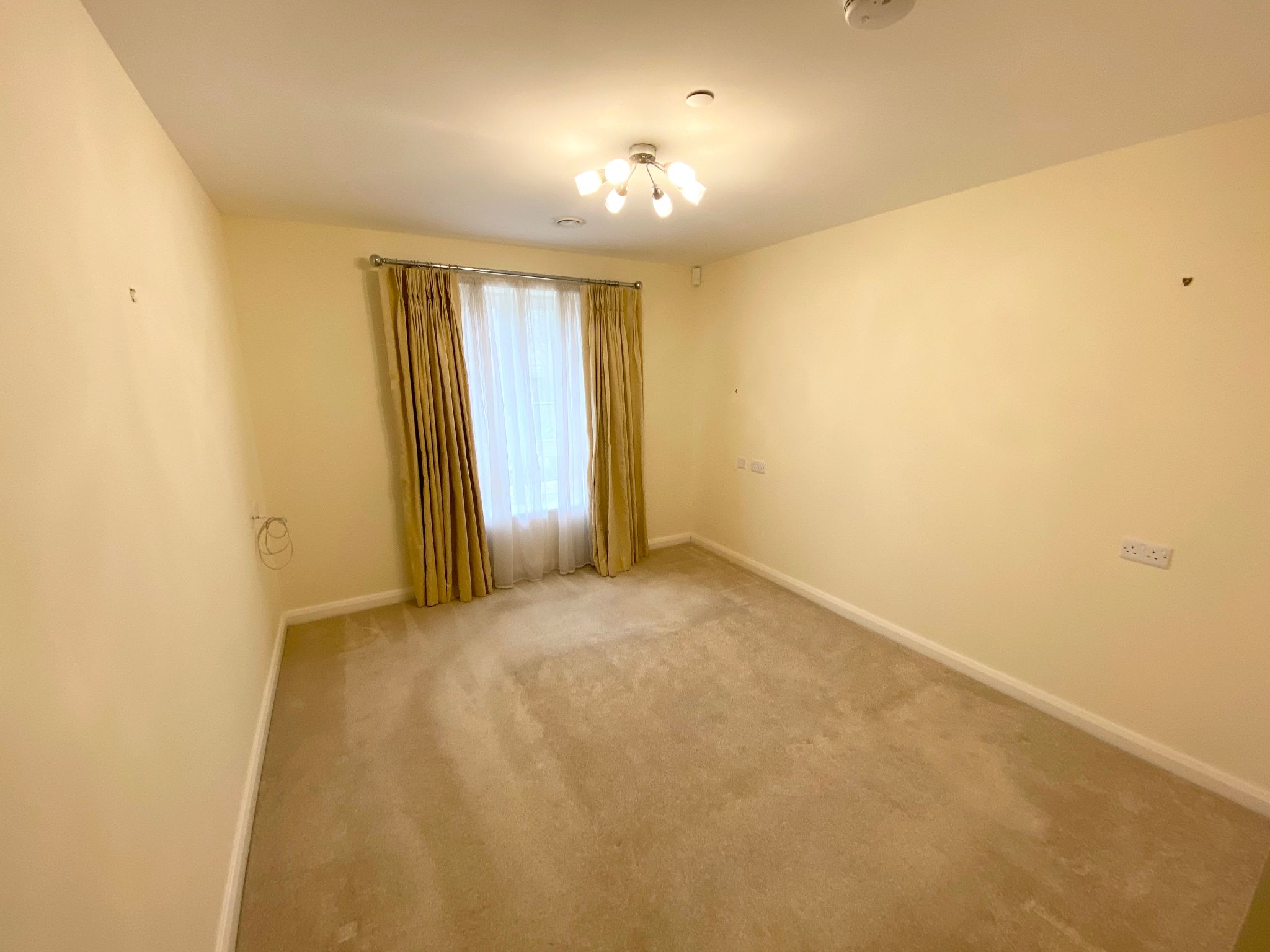 2 bedroom ground floor flat/apartment Let Agreed in Hebden Bridge - Bedroom 2