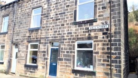 3 bedroom end terraced house SSTC in Todmorden - Photograph 1