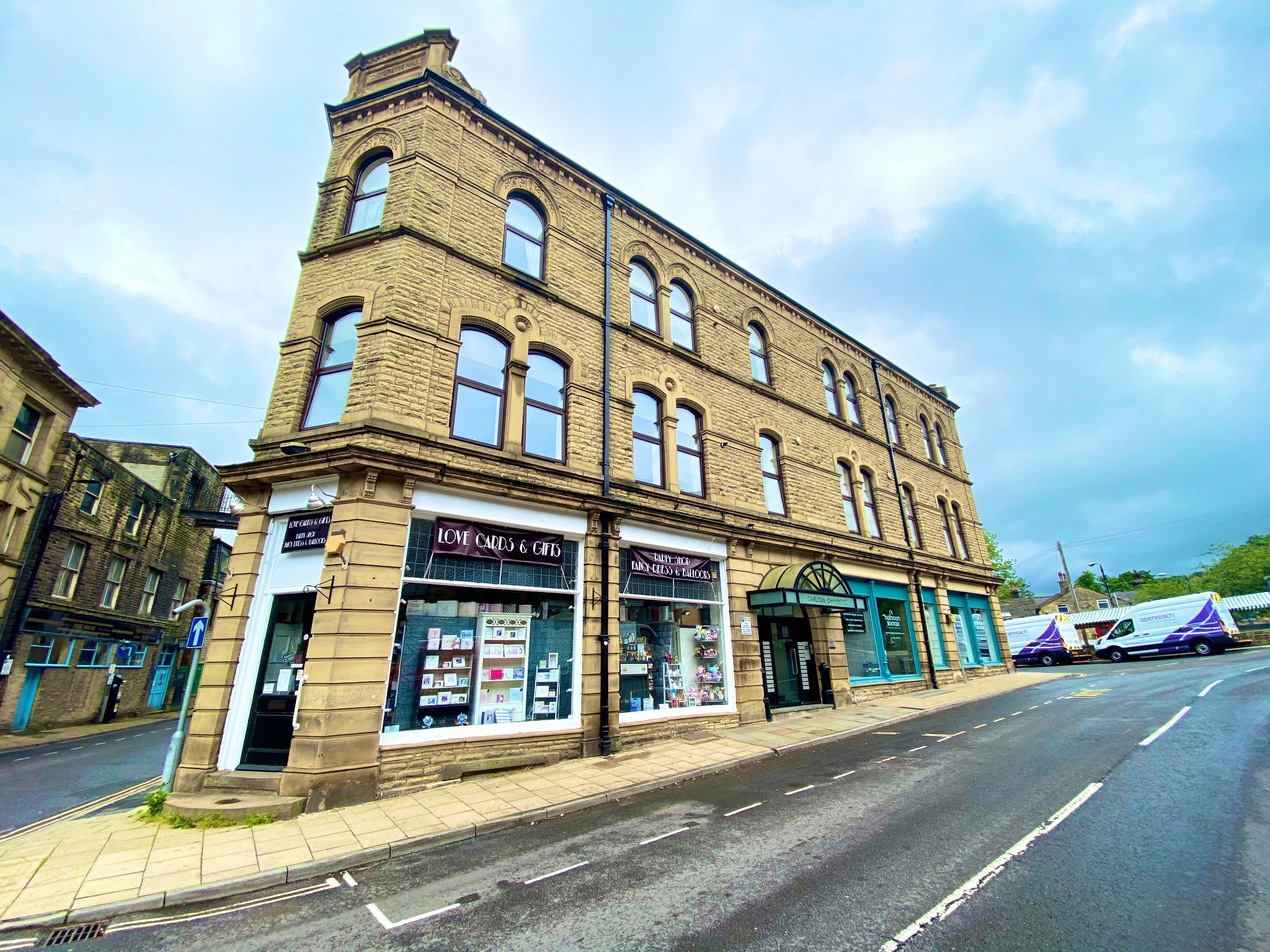 2 bedroom penthouse flat/apartment SSTC in Hebden Bridge - Photograph 1