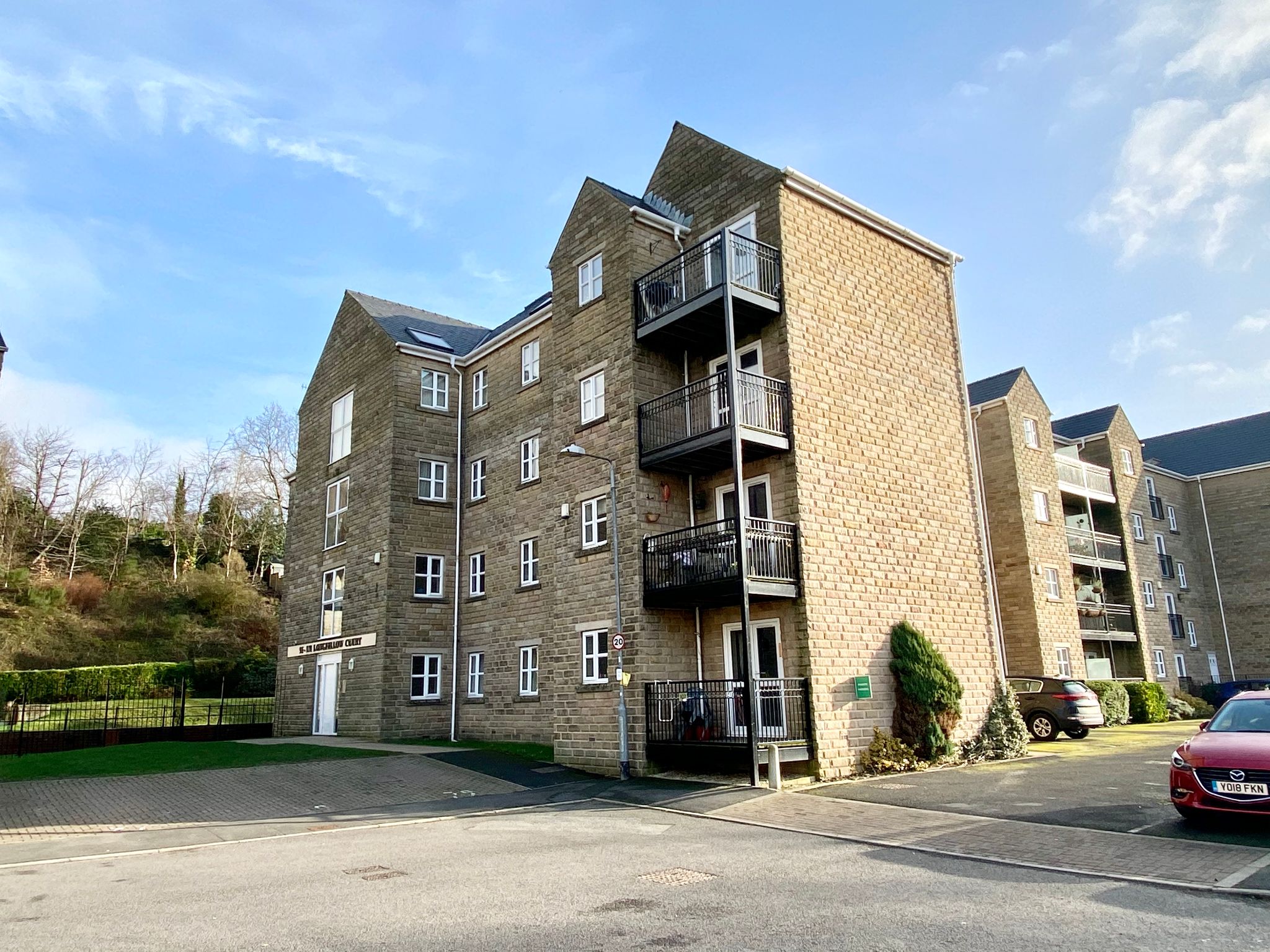 2 bedroom apartment flat/apartment To Let in Mytholmroyd - Photograph 1