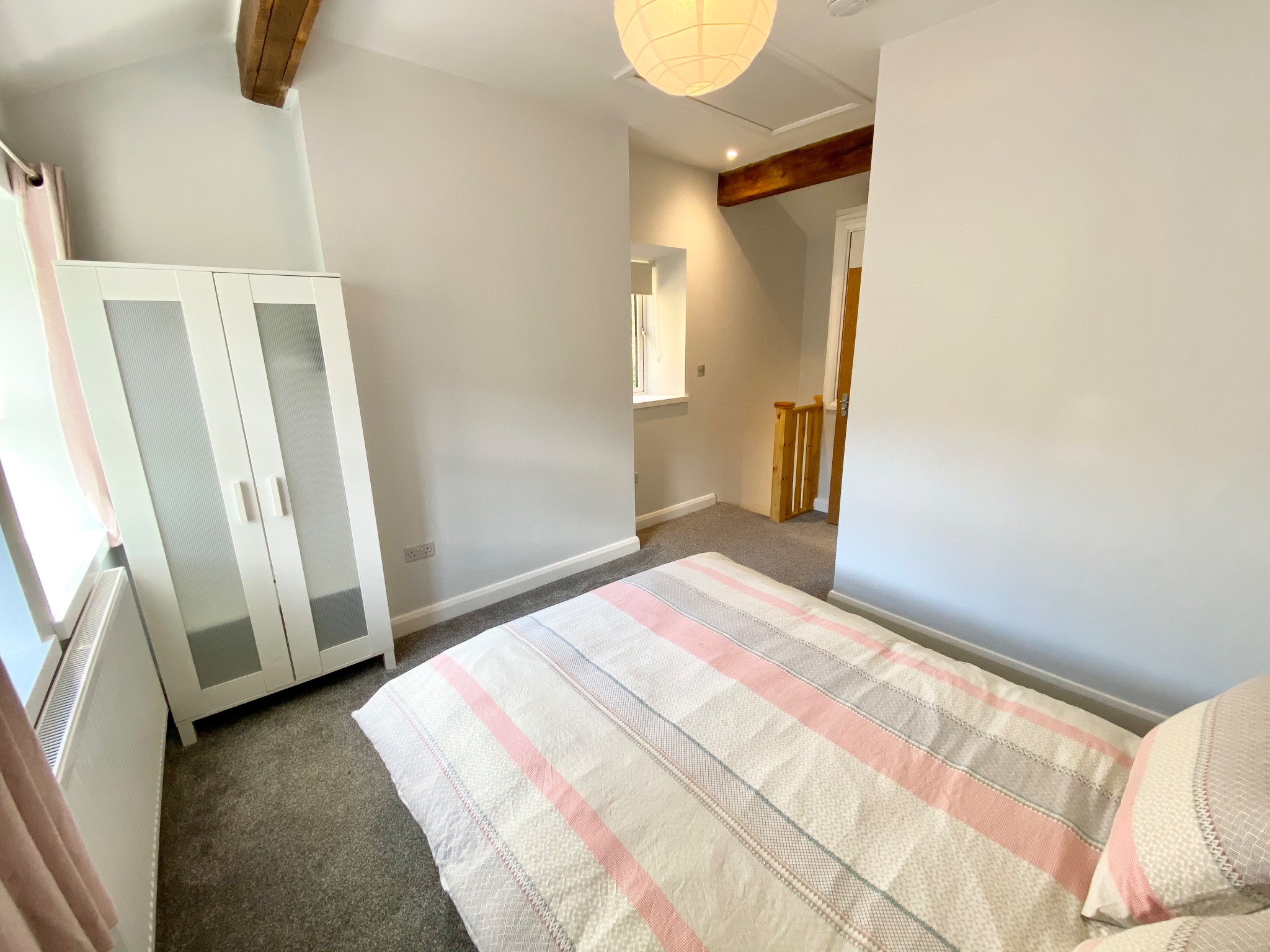 1 bedroom cottage house To Let in Hebden Bridge - Photograph 8.