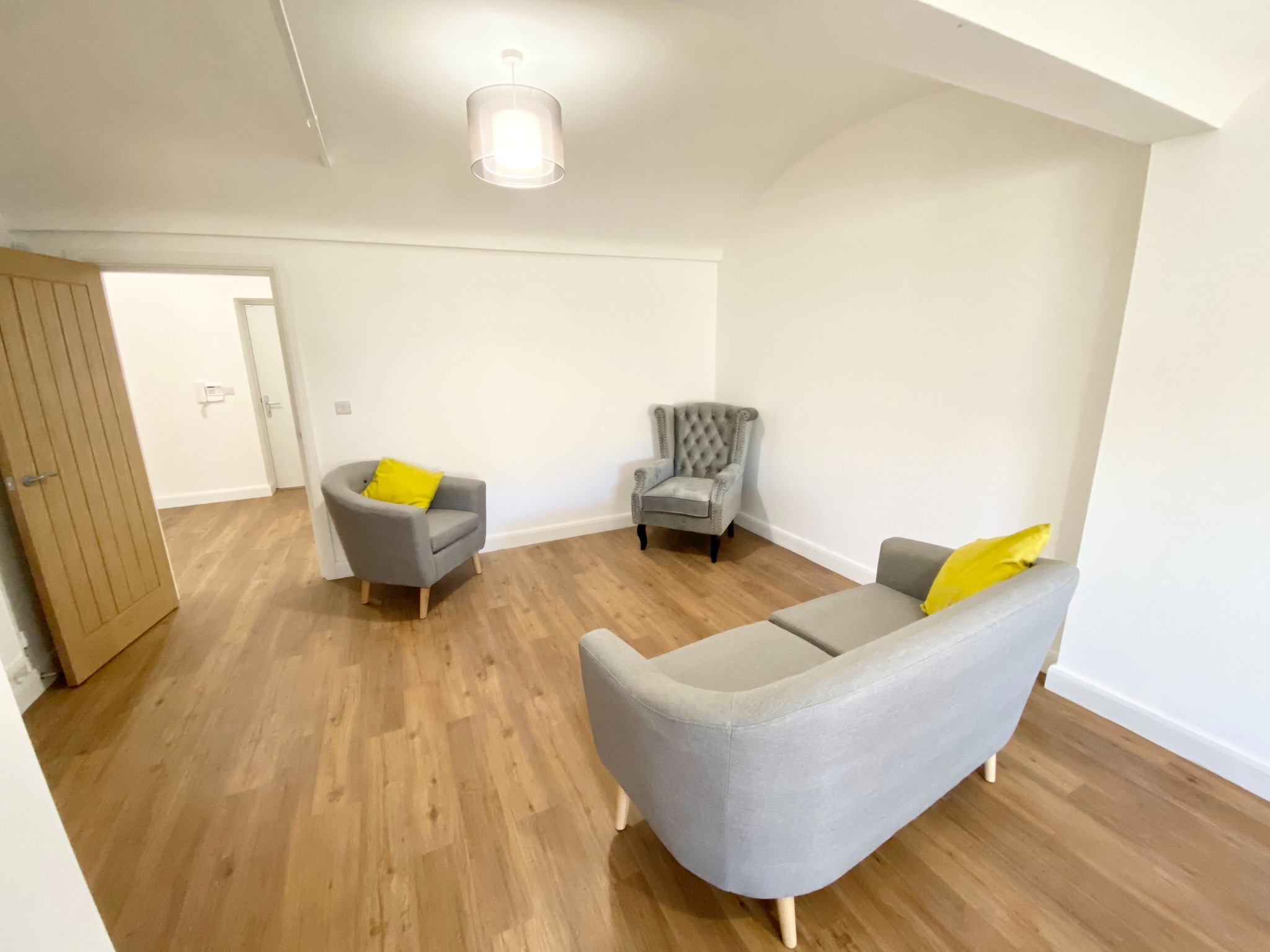 1 bedroom apartment flat/apartment To Let in Walsden - Photograph 11