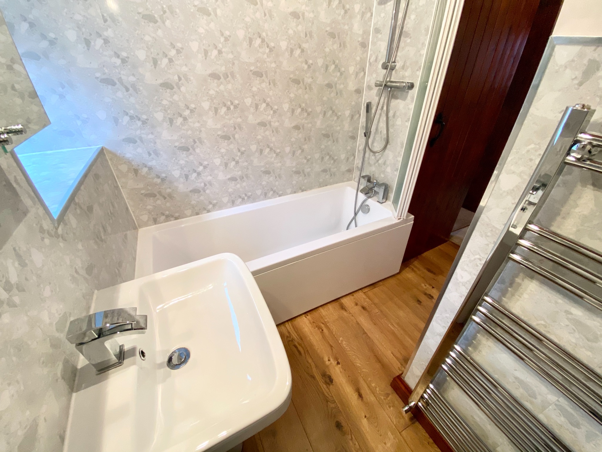 2 bedroom cottage house Let Agreed in Todmorden - Photograph 22
