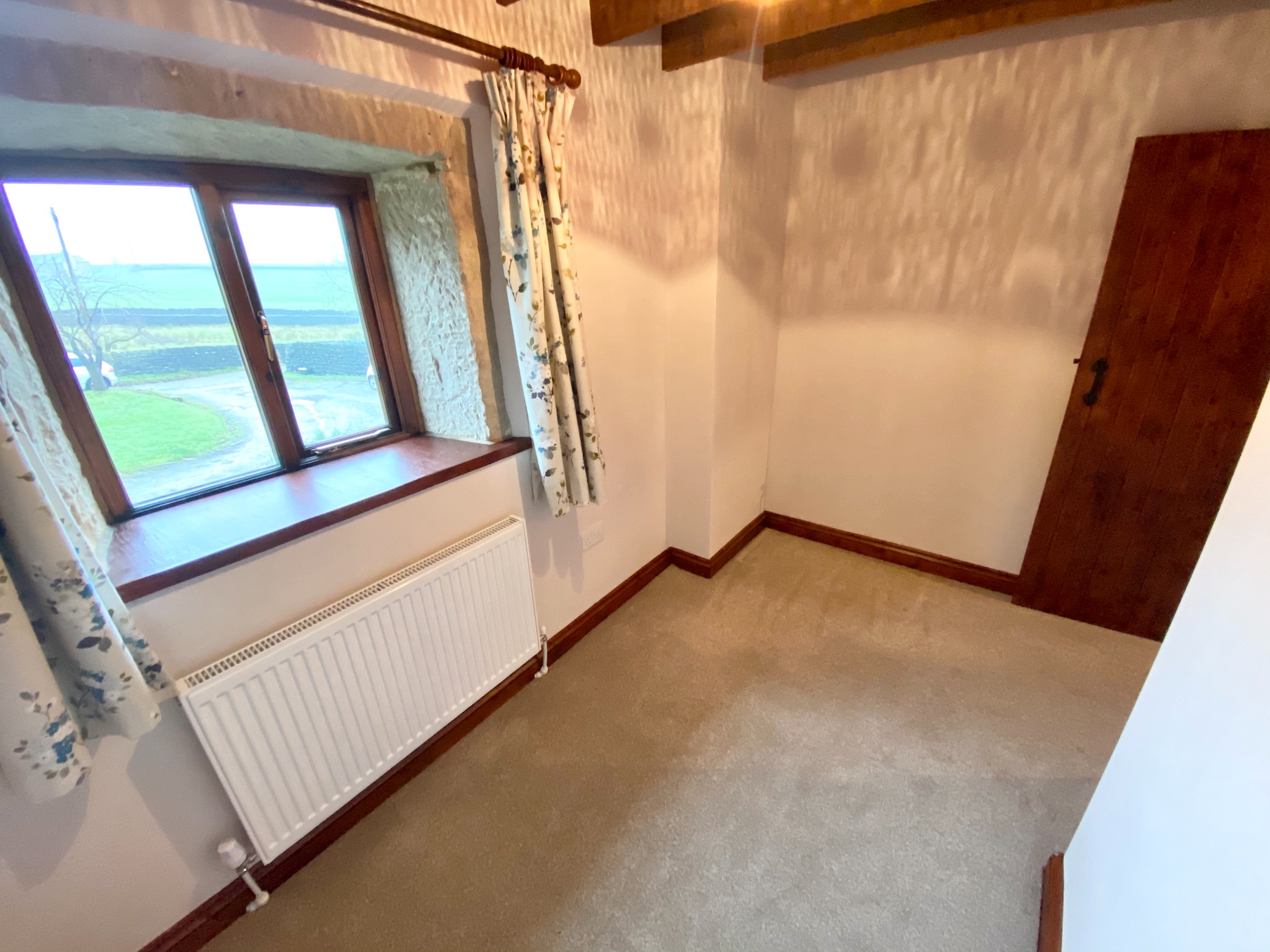 2 bedroom cottage house Let Agreed in Todmorden - Photograph 25