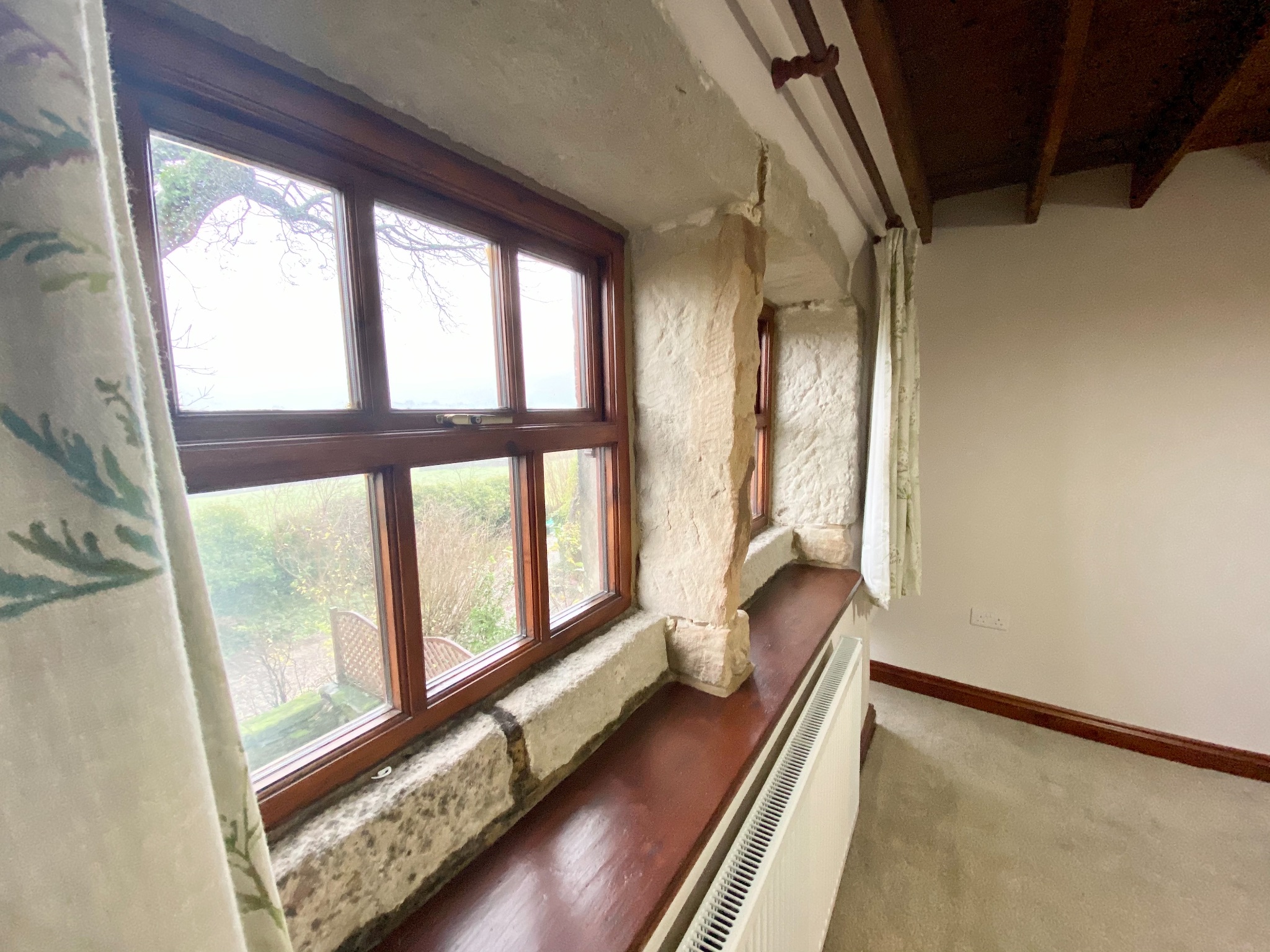 2 bedroom cottage house Let Agreed in Todmorden - Photograph 21