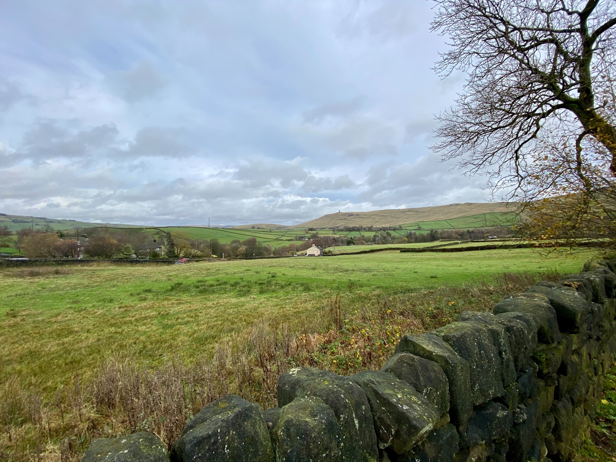 2 bedroom cottage house Let Agreed in Todmorden - Photograph 4