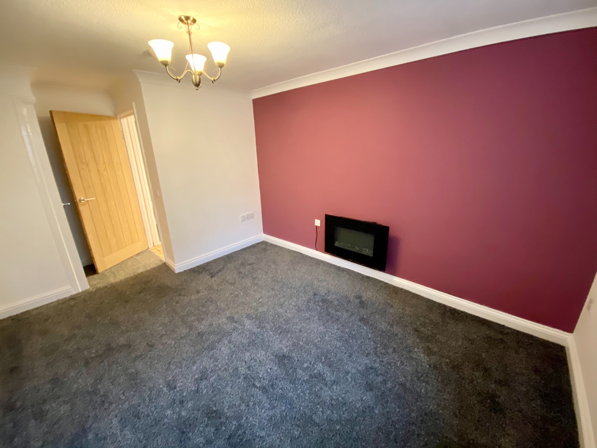 2 bedroom ground floor flat/apartment Let Agreed in Mytholmroyd - Photograph 3