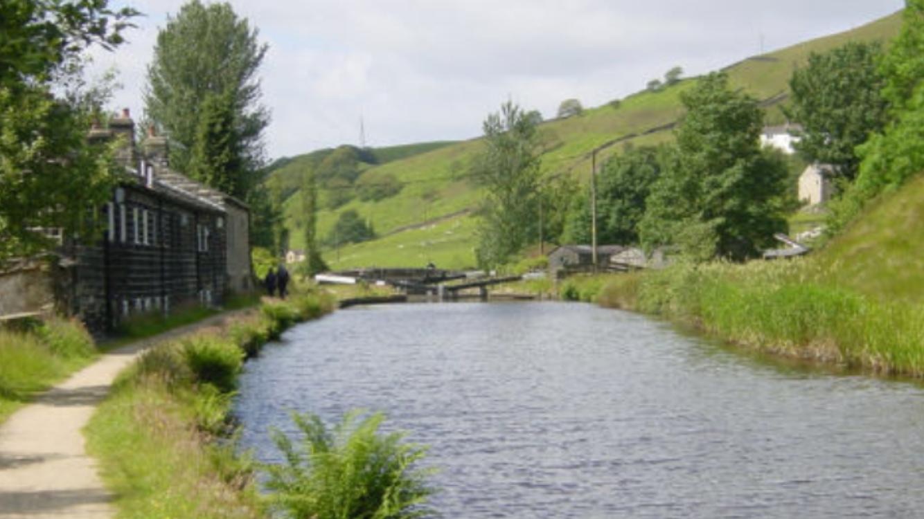 3 bedroom mid terraced house Let Agreed in Todmorden - Photograph 19