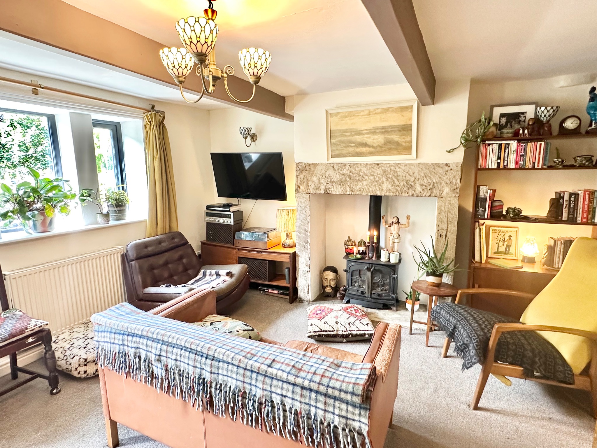 3 bedroom mid terraced house To Let in Todmorden - Property photograph.