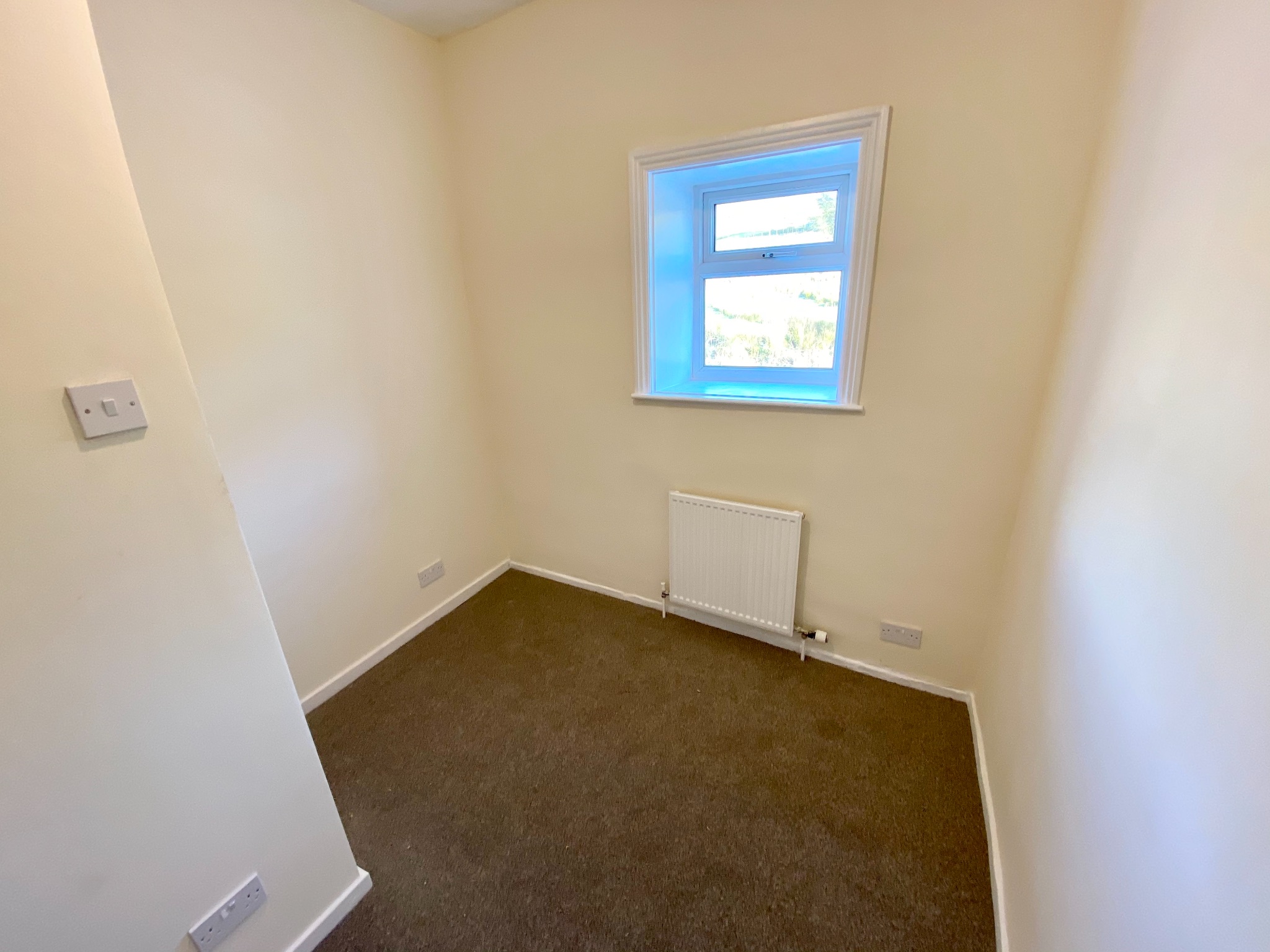 3 bedroom mid terraced house Let Agreed in Todmorden - Photograph 12