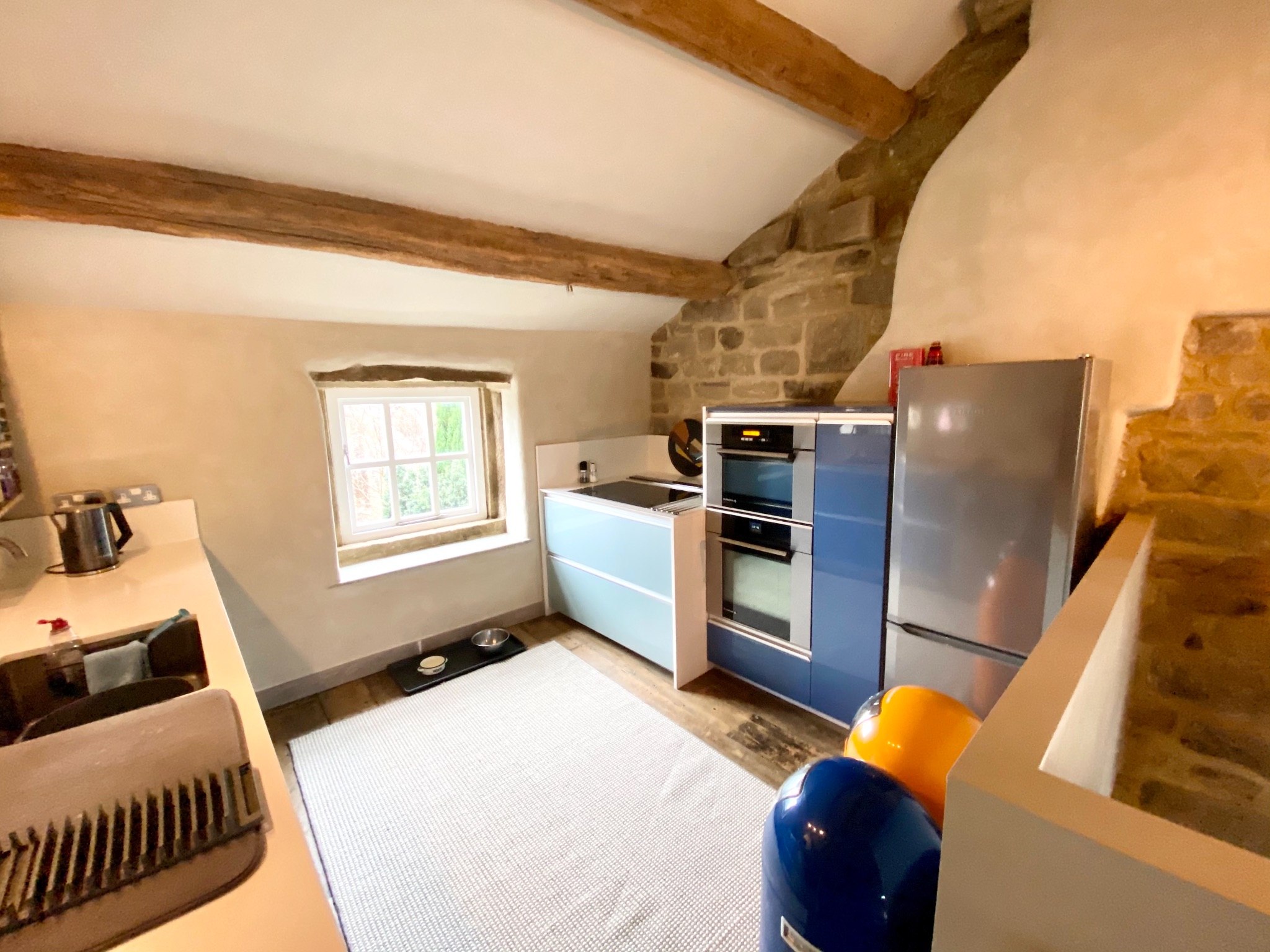 3 bedroom cottage house To Let in Hebden Bridge - Photograph 2.