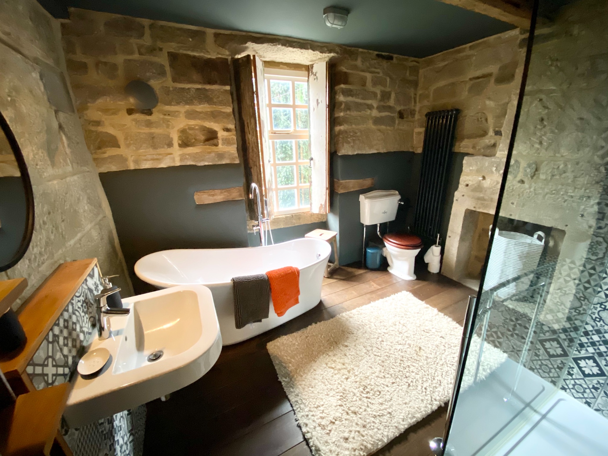 3 bedroom cottage house To Let in Hebden Bridge - Photograph 15.